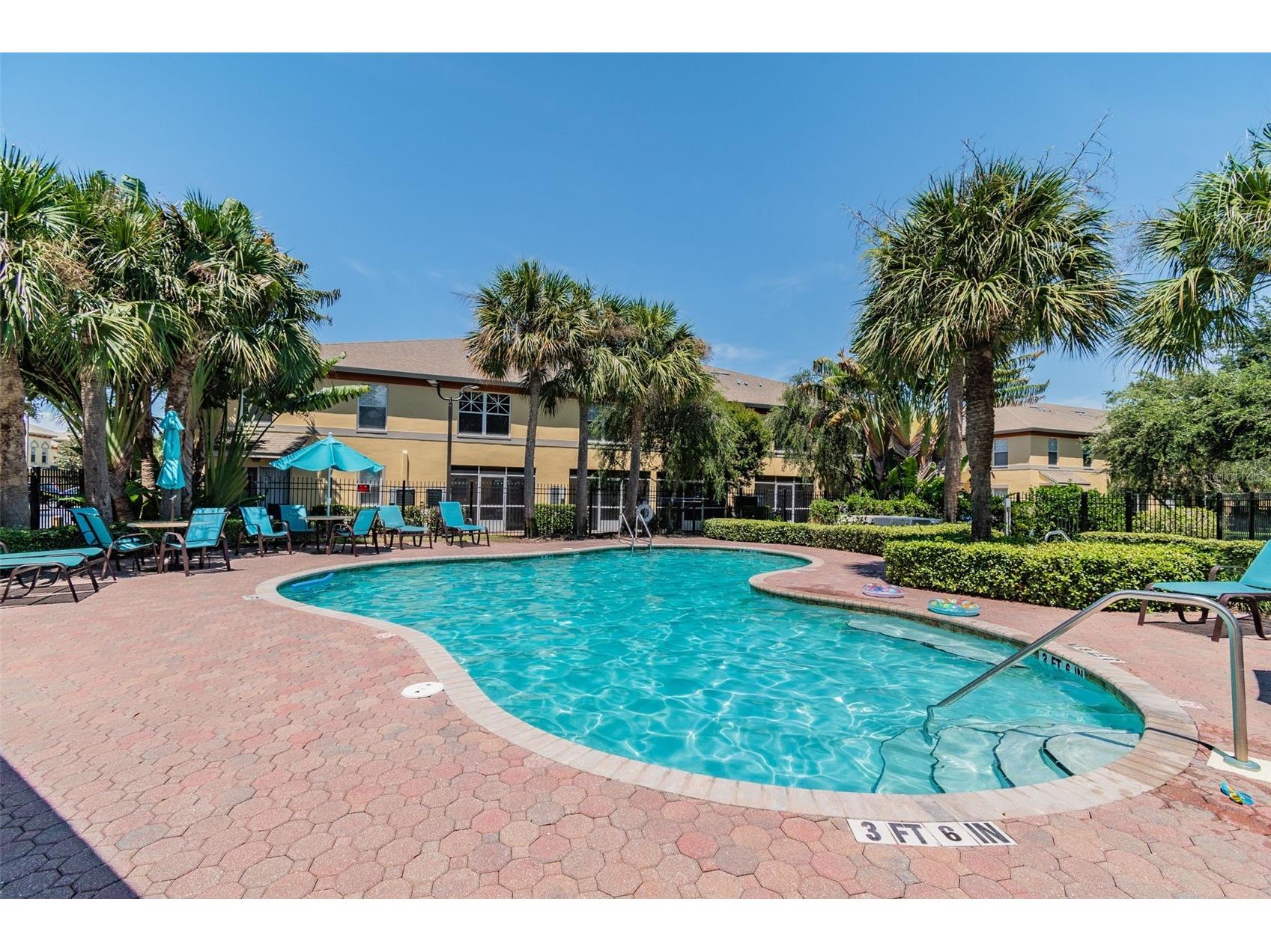 3863 Island Way Saint Petersburg FL 33705 TB8500294 image49