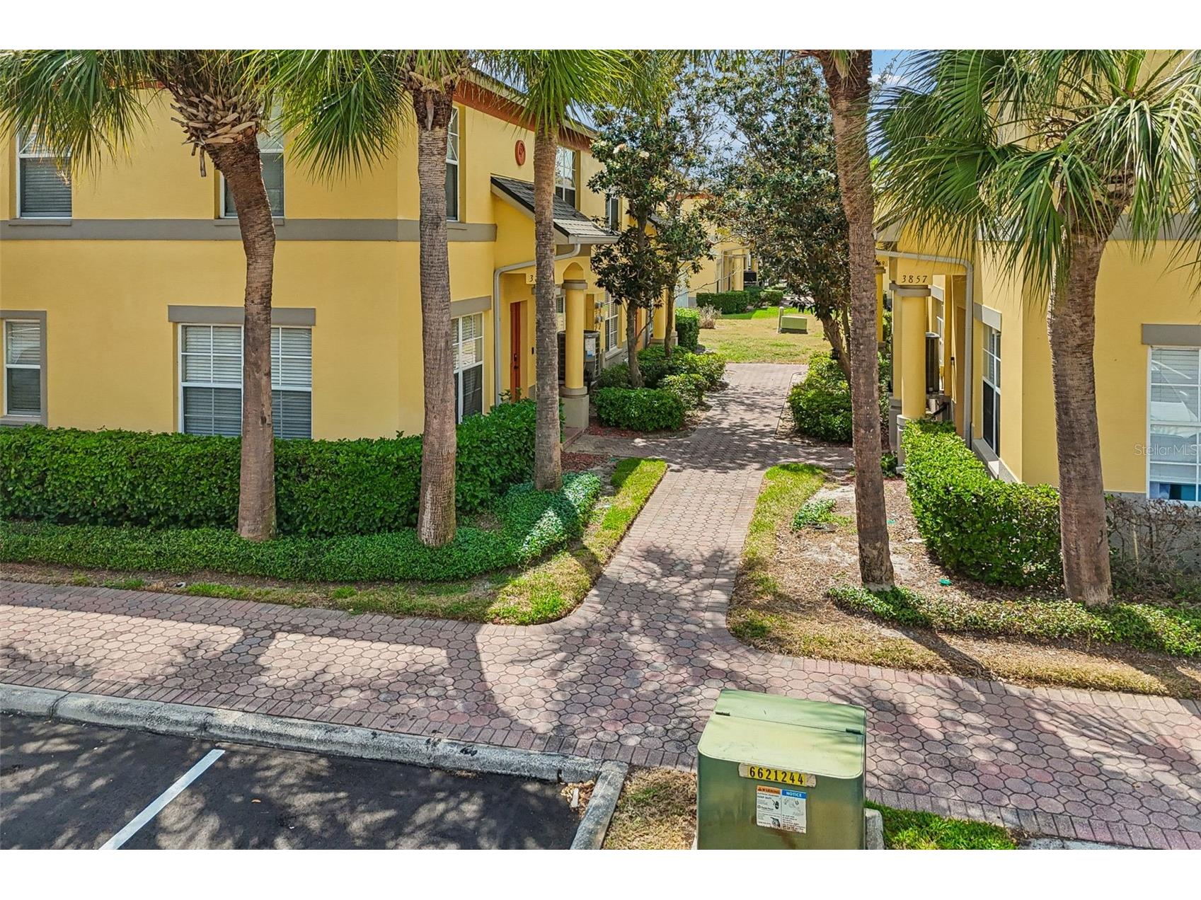 3863 Island Way Saint Petersburg FL 33705 TB8500294 image56