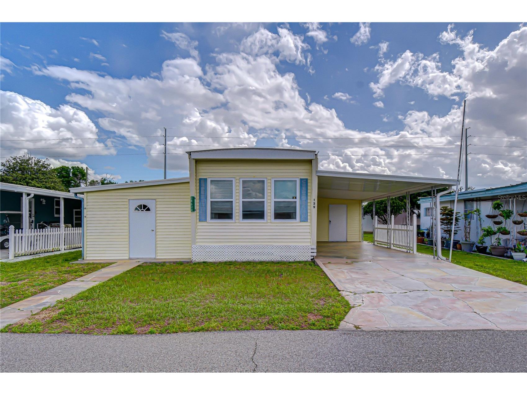 38634 Lansing Avenue Zephyrhills FL 33542 TB8494061 image1