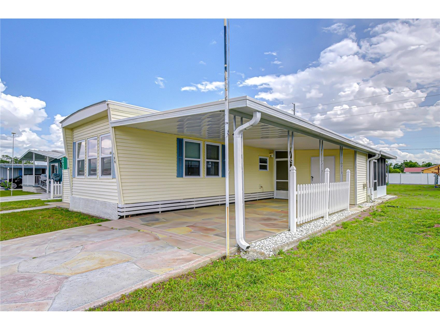 38634 Lansing Avenue Zephyrhills FL 33542 TB8494061 image2