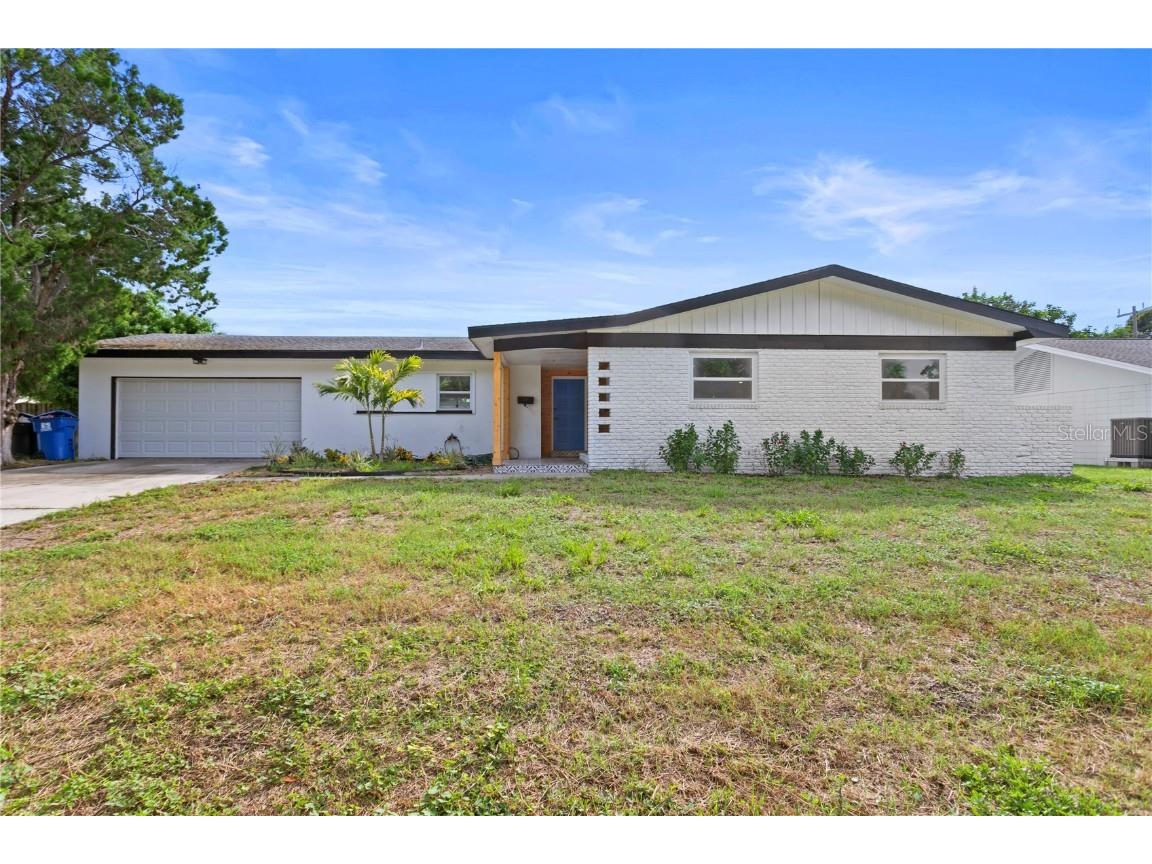 3864 50th Avenue S Saint Petersburg FL 33711 T3469821 image1