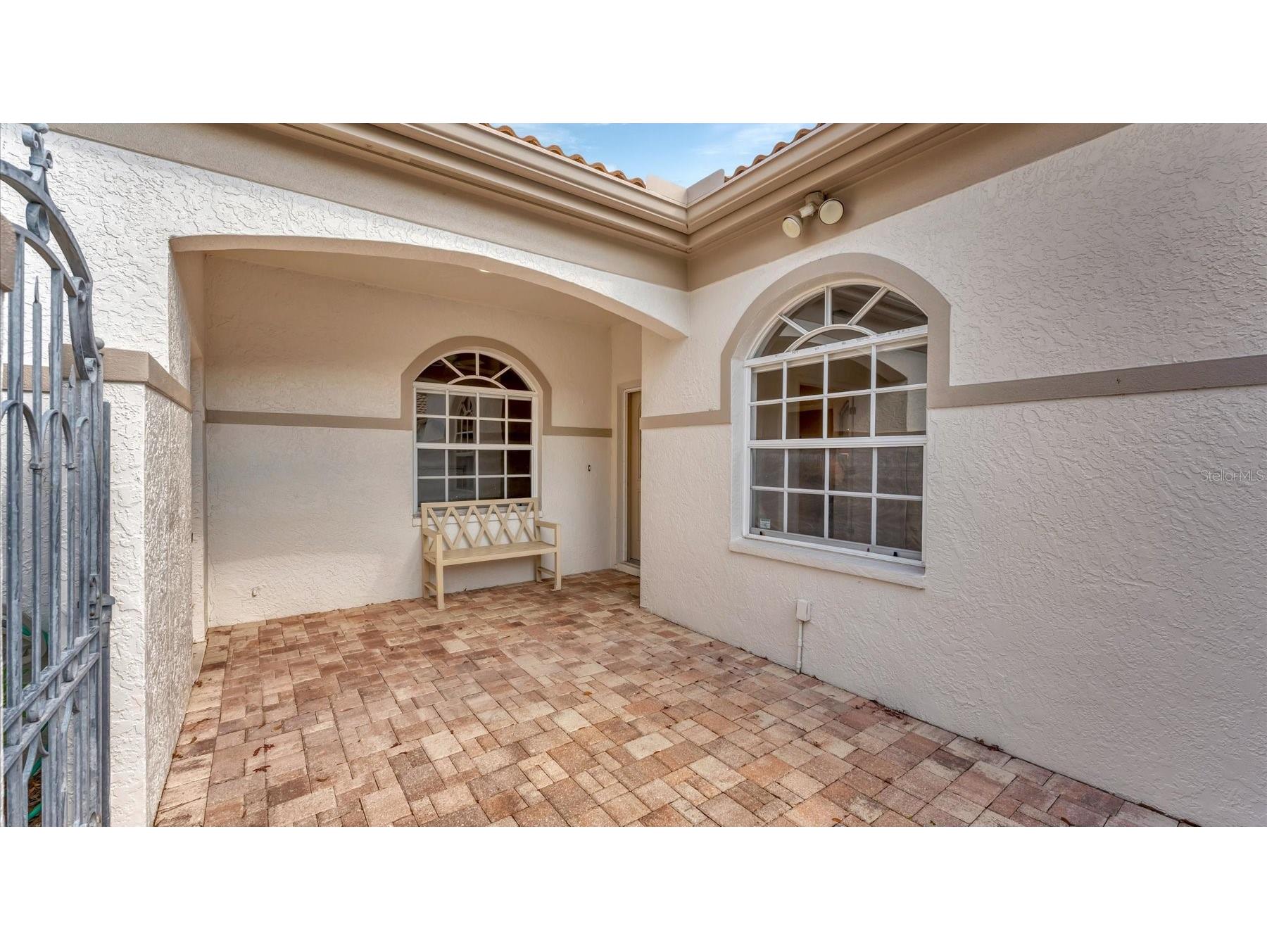 3864 Chatsworth Greene Court #10 Sarasota FL 34235 A4687597 image15