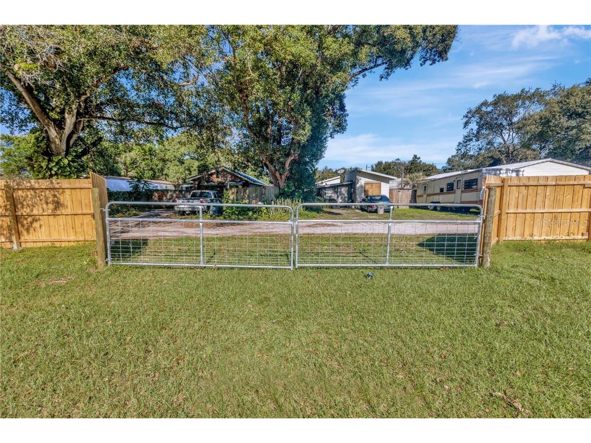 38645 Henry Dr. Zephyrhills FL 33542 T3415867 image1