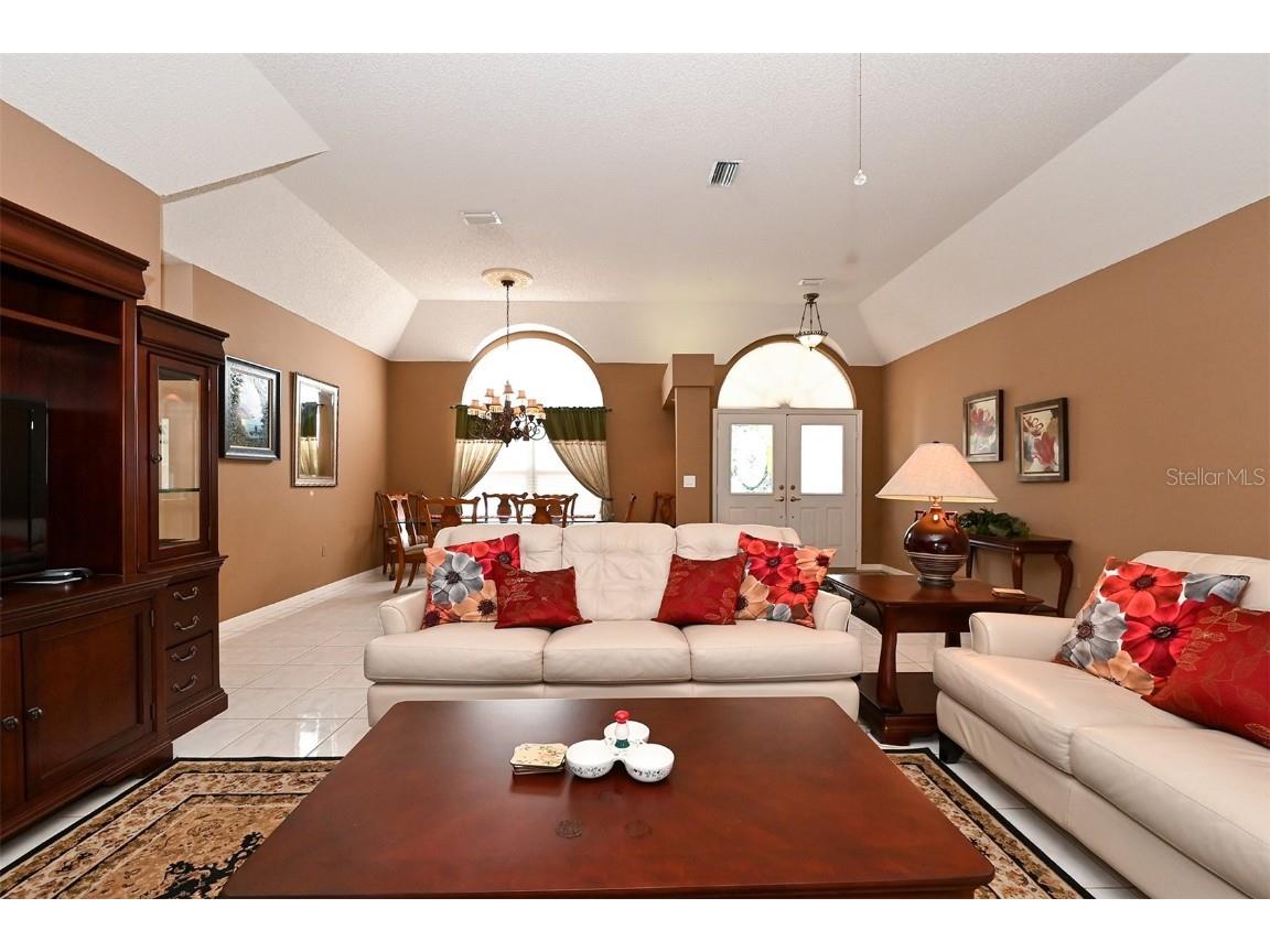 3866 Surrey Court Sarasota FL 34235 A4674038 image12