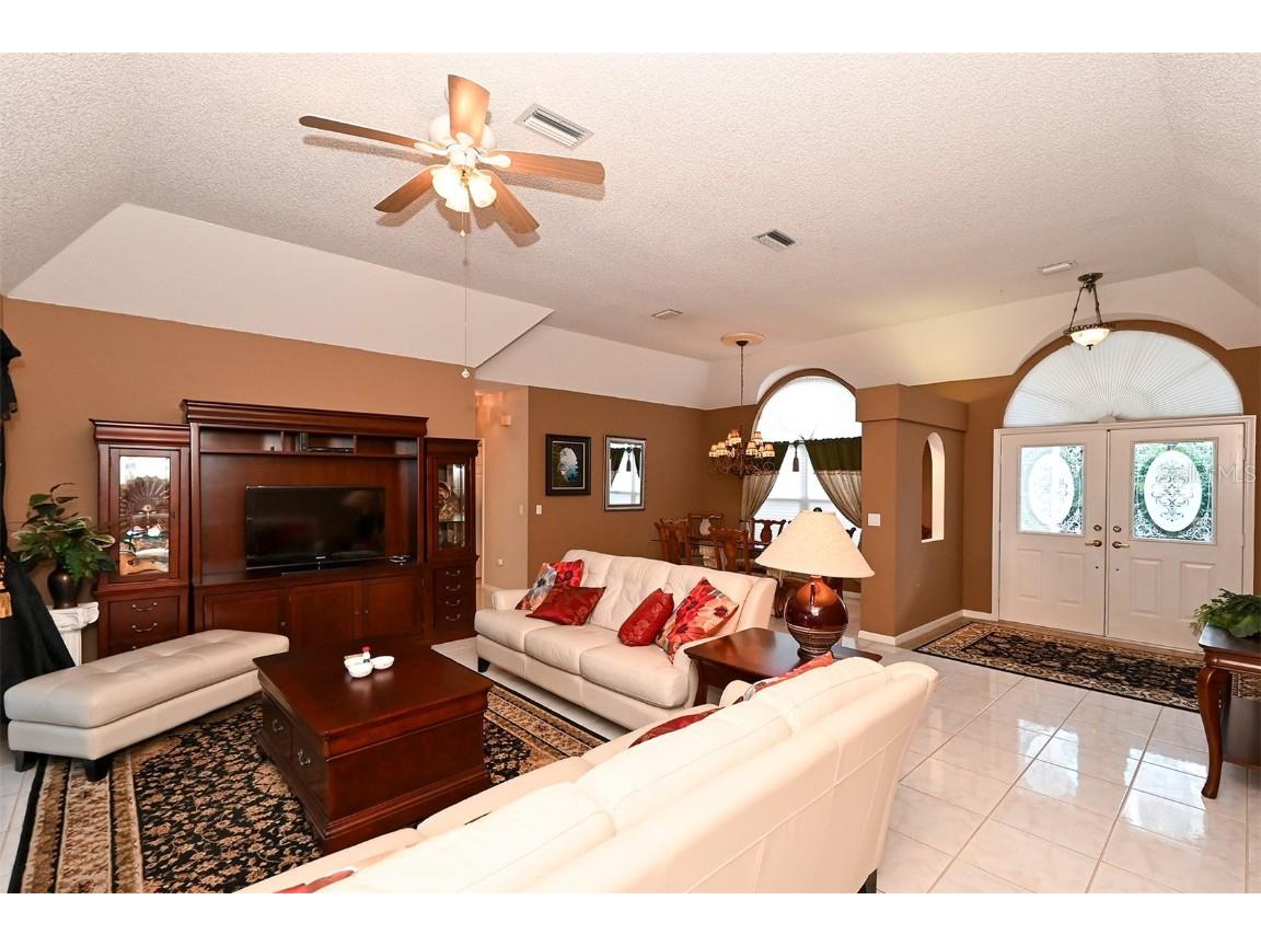 3866 Surrey Court Sarasota FL 34235 A4674038 image14