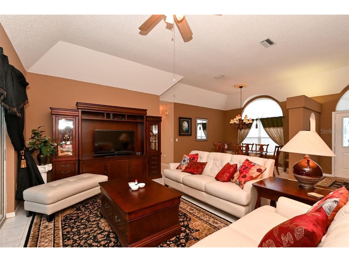 3866 Surrey Court Sarasota FL 34235 A4674038 image15