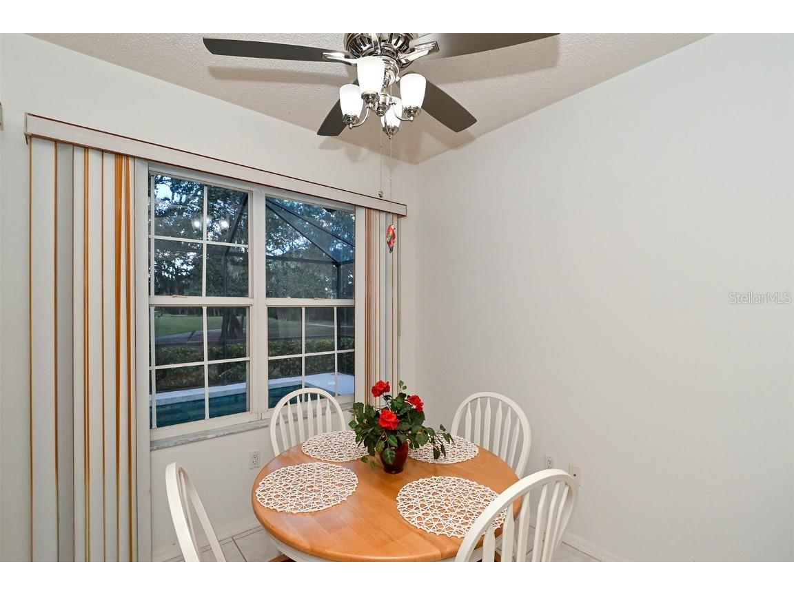 3866 Surrey Court Sarasota FL 34235 A4674038 image20