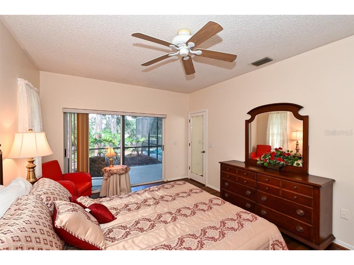 3866 Surrey Court Sarasota FL 34235 A4674038 image27