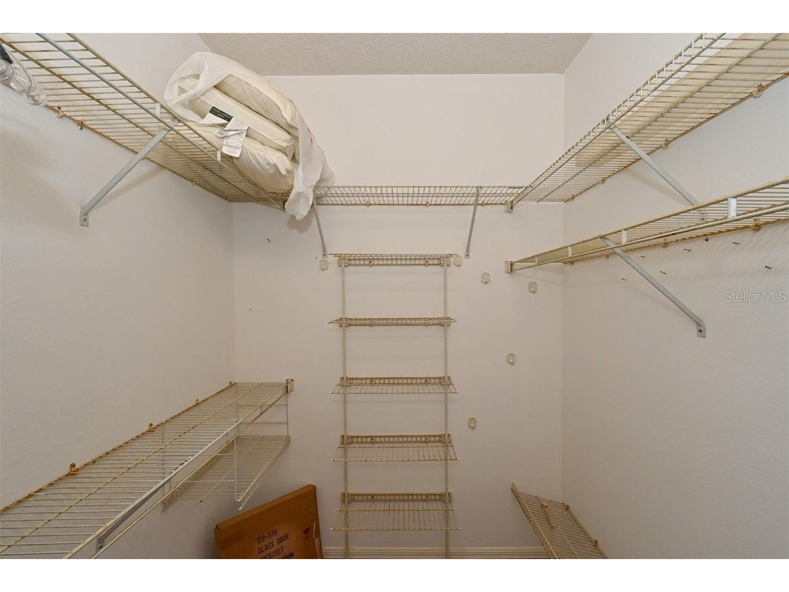 3866 Surrey Court Sarasota FL 34235 A4674038 image31