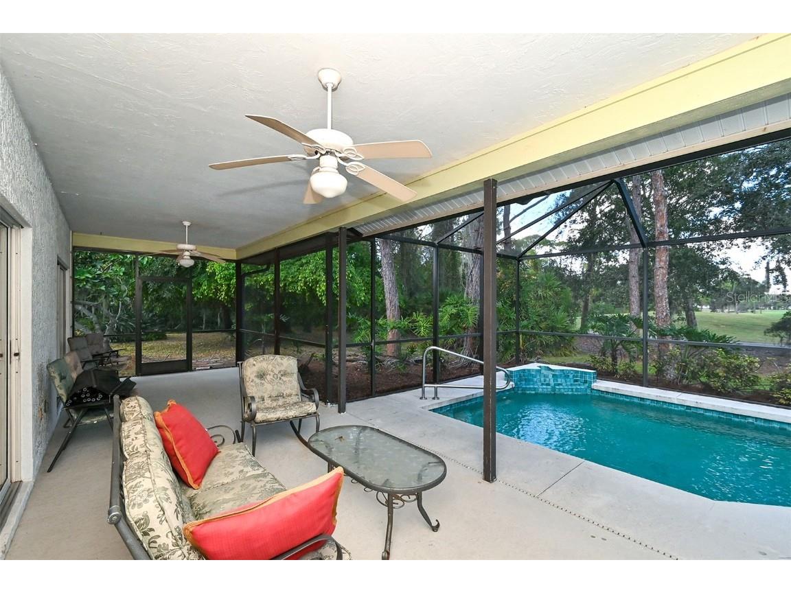 3866 Surrey Court Sarasota FL 34235 A4674038 image41