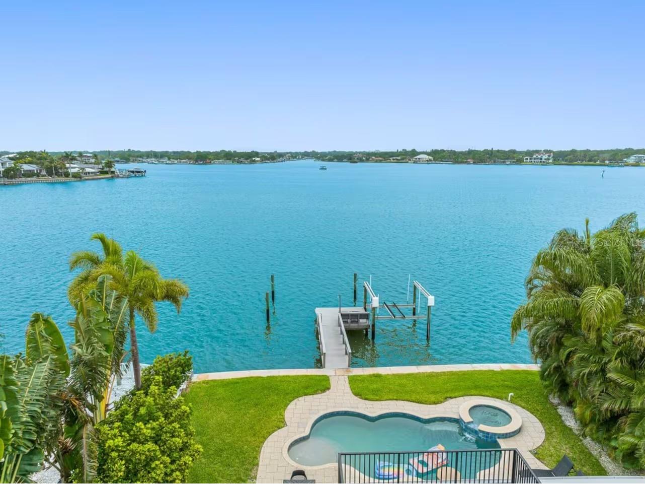 387 12th Avenue Indian Rocks Beach FL 33785 TB8466117 image1