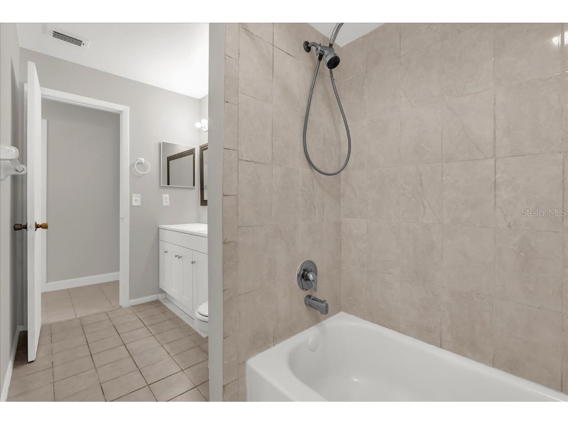 387 Iowa Woods Circle W Orlando FL 32824 O6362722 image11