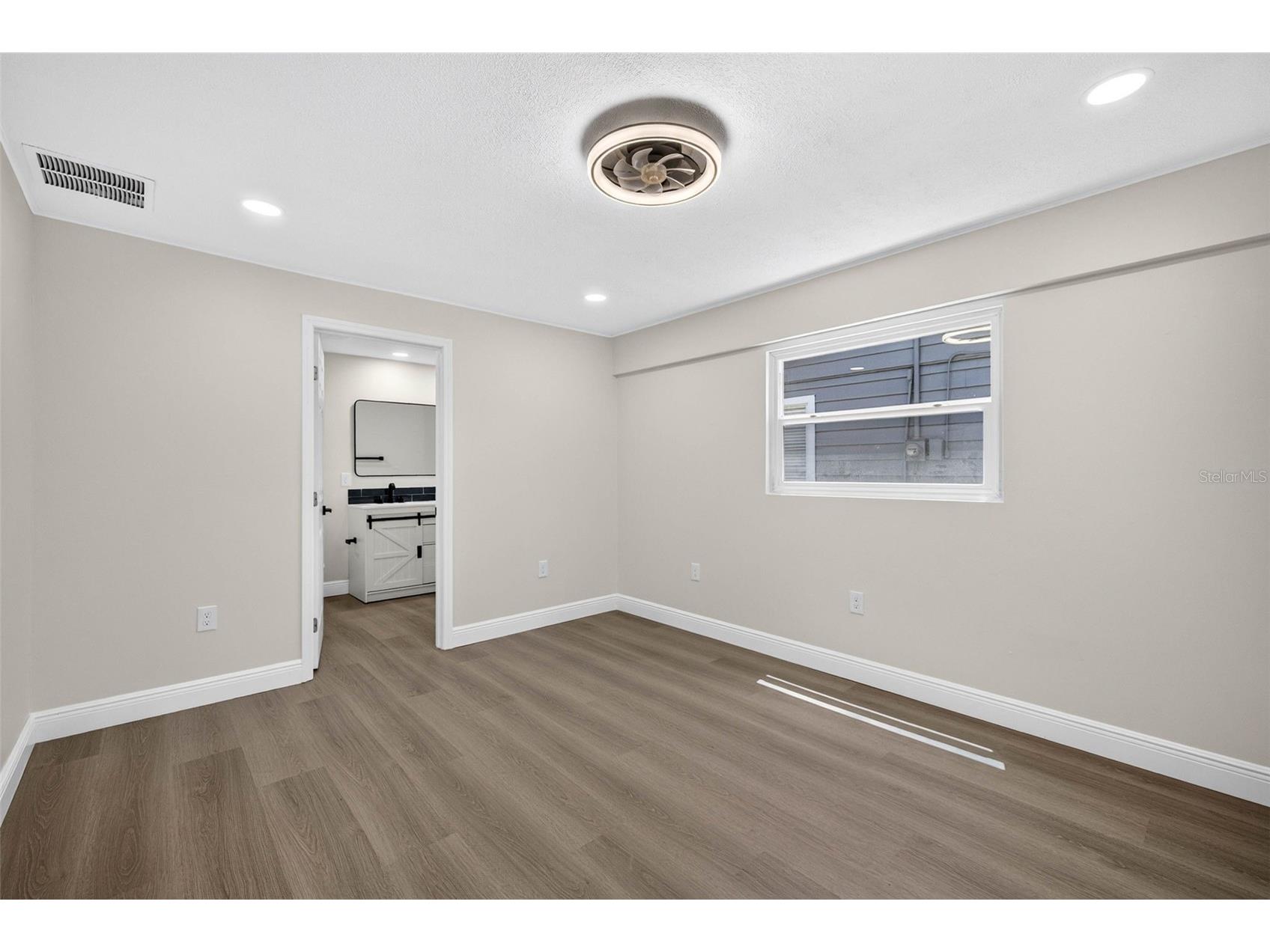 38706 Calvin Avenue Zephyrhills FL 33542 TB8529345 image43