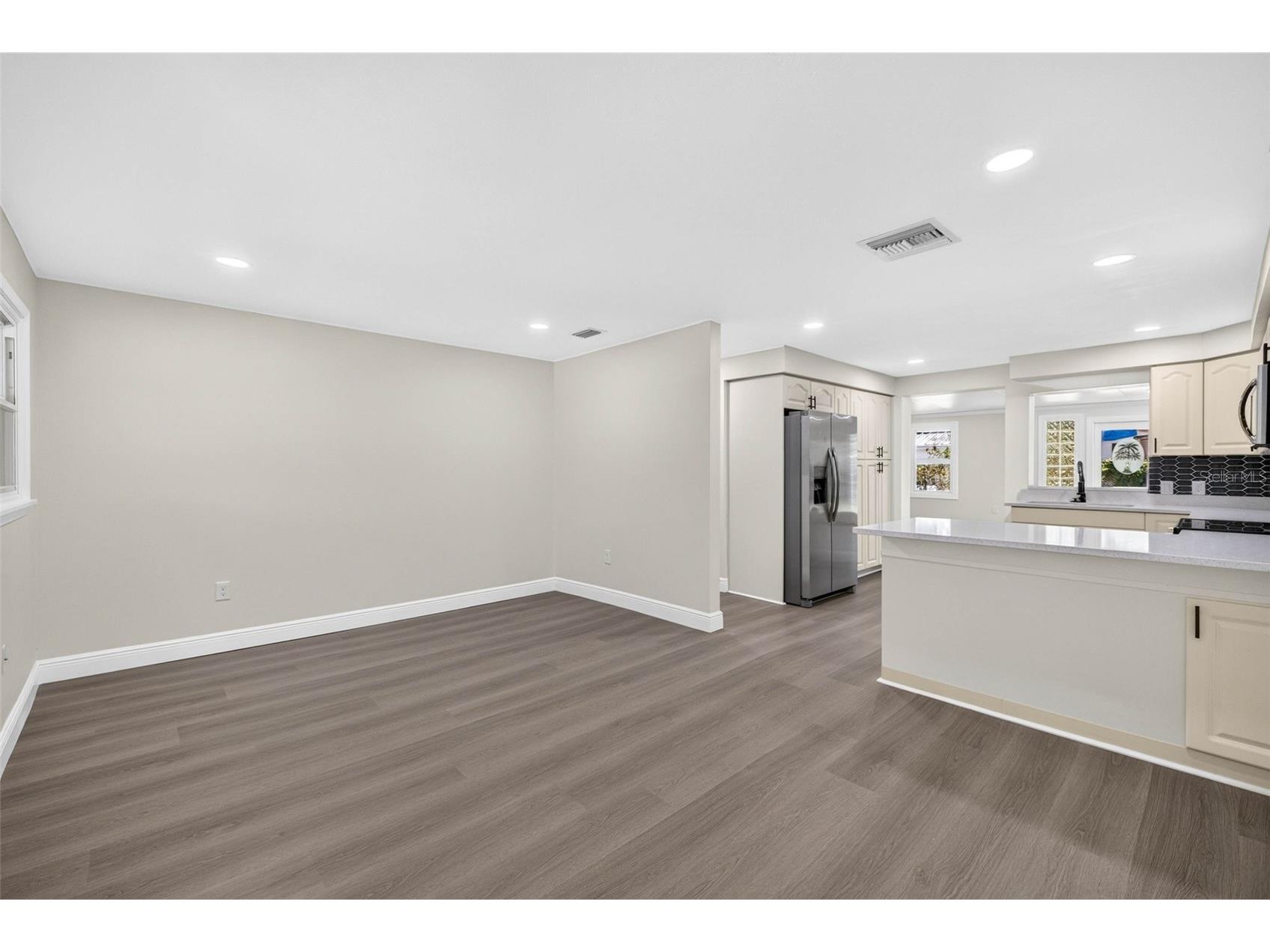 38706 Calvin Avenue Zephyrhills FL 33542 TB8529345 image9