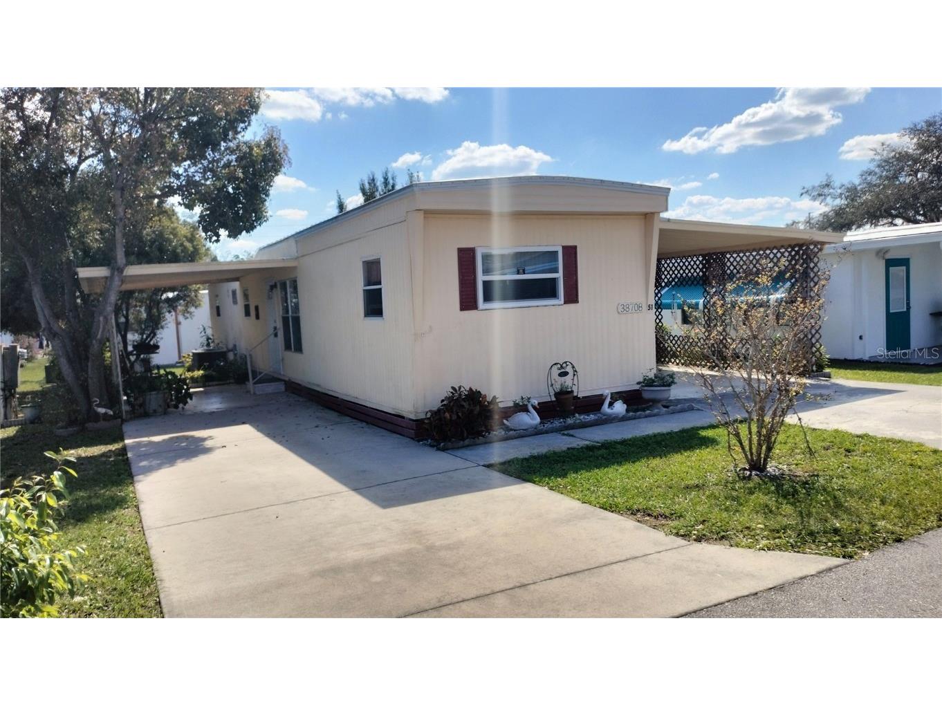 38708 Windflower Avenue Zephyrhills FL 33542 OM696010 image1