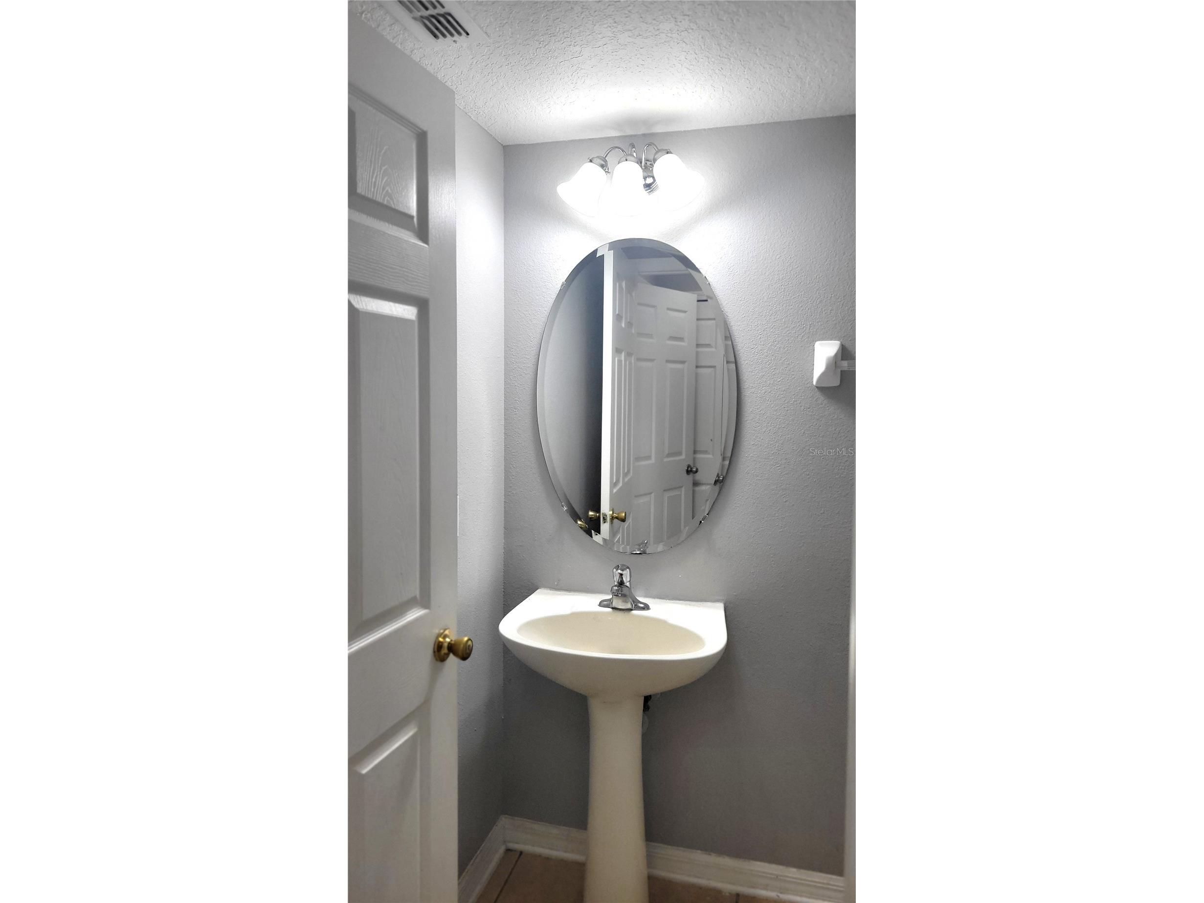 3871 Clubside Pointe Drive Orlando FL 32810 O6418143 image16