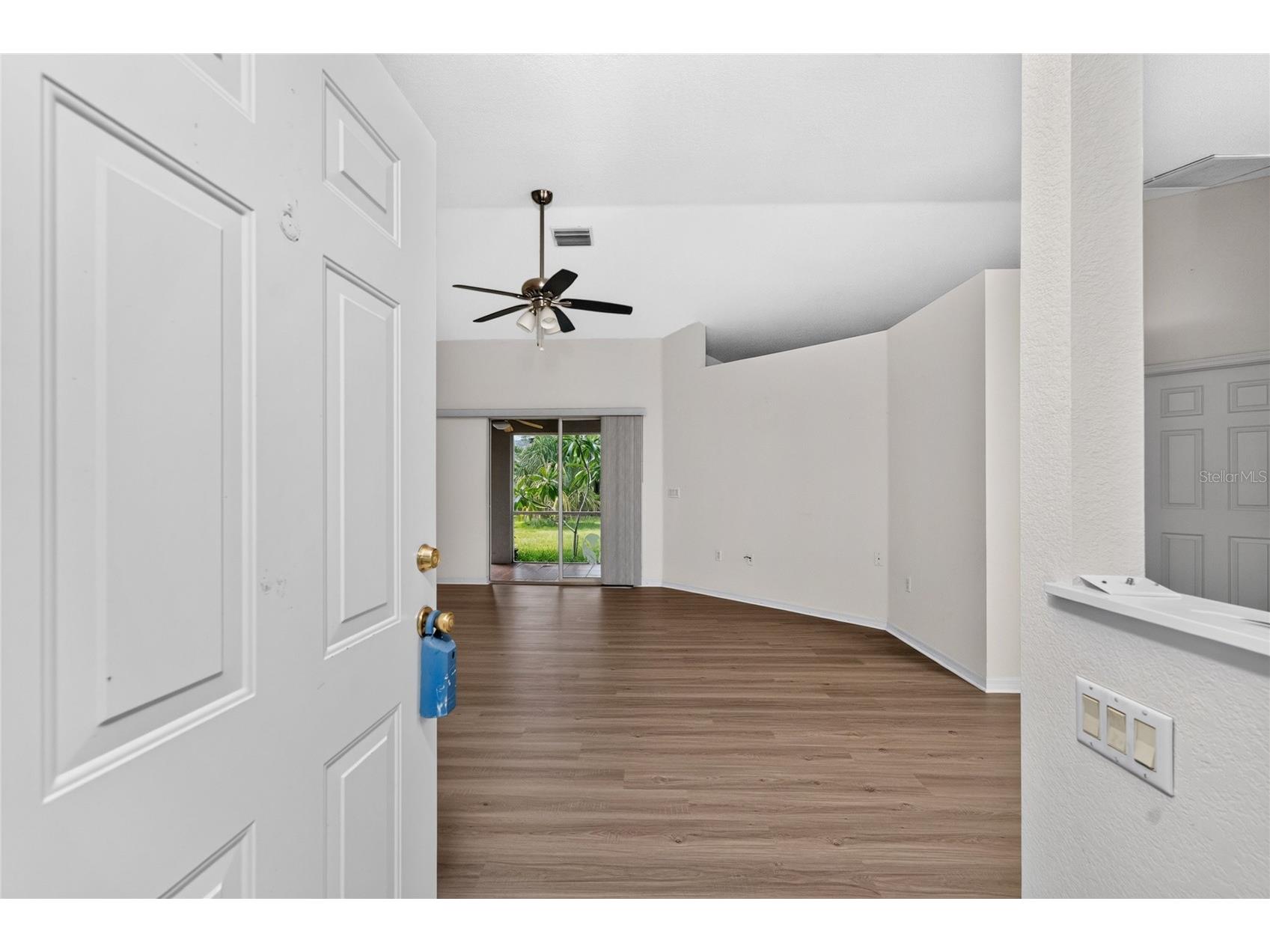 3871 Coquina Avenue North Port FL 34286 C7528812 image4