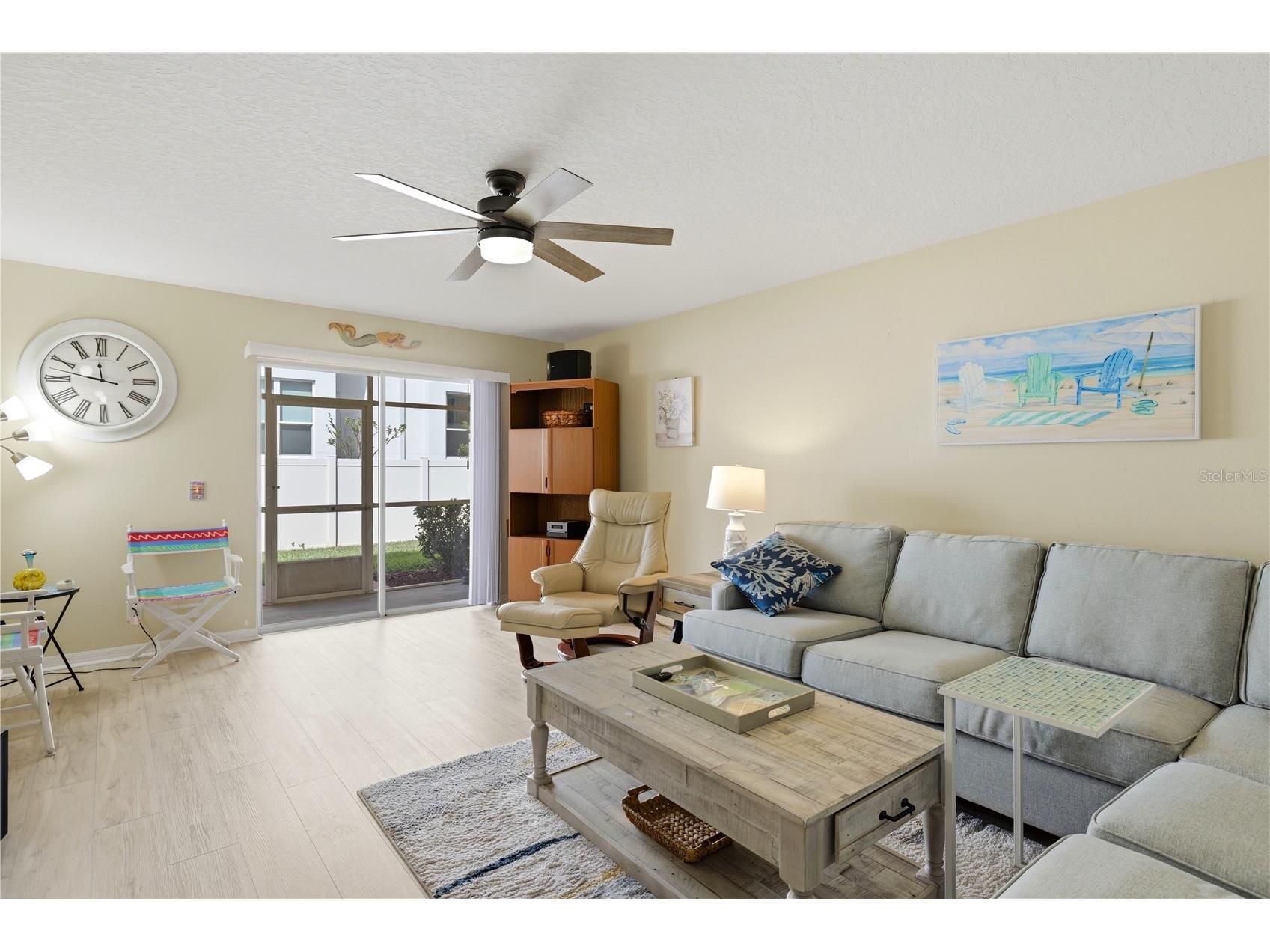 3871 Mariner Drive Saint Petersburg FL 33705 A4688401 image17