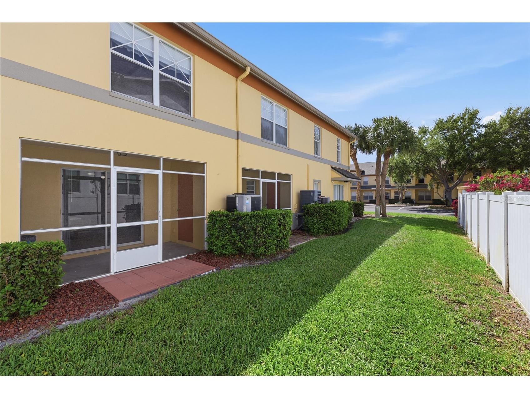 3871 Mariner Drive Saint Petersburg FL 33705 A4688401 image22