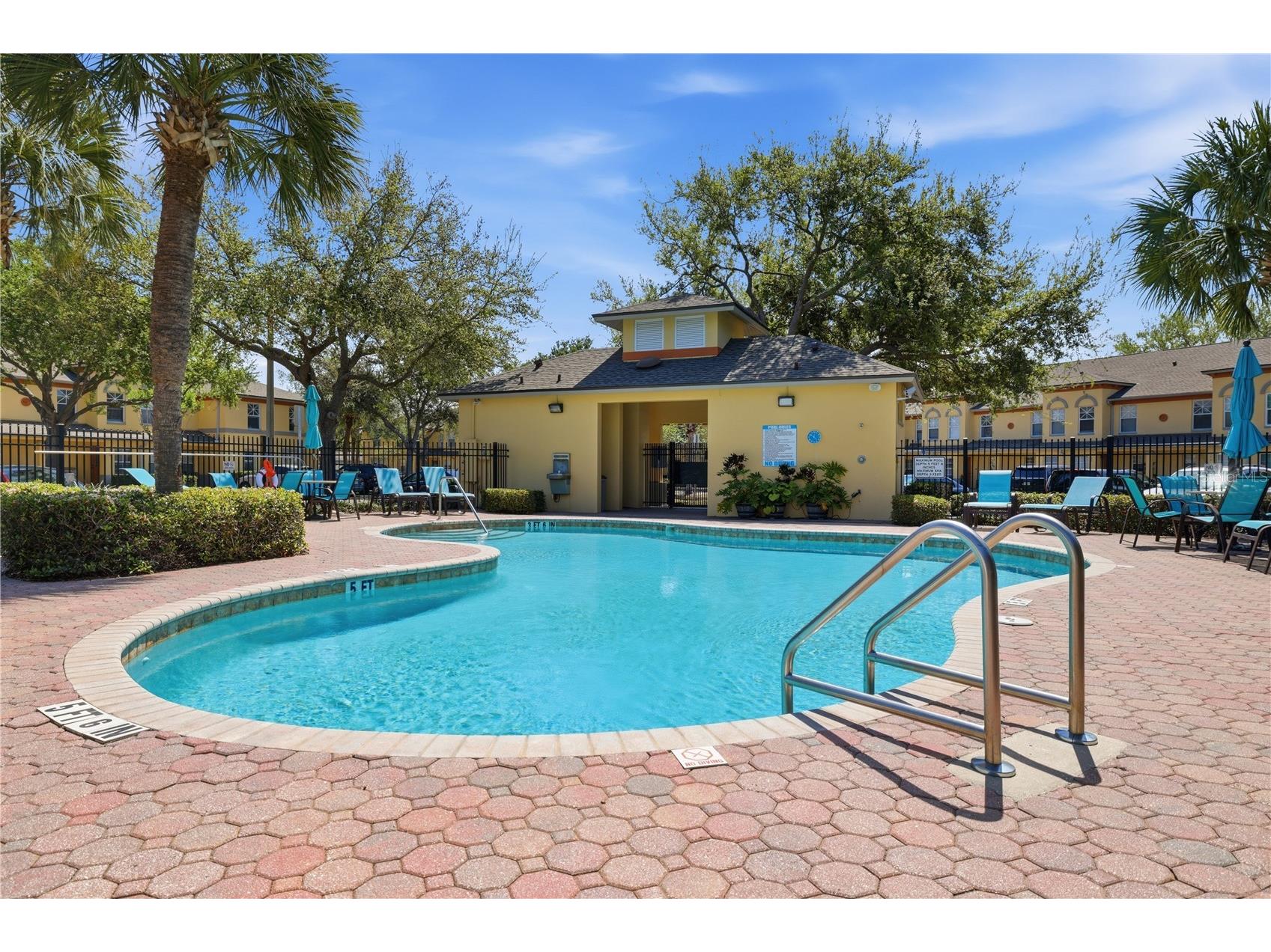 3871 Mariner Drive Saint Petersburg FL 33705 A4688401 image35