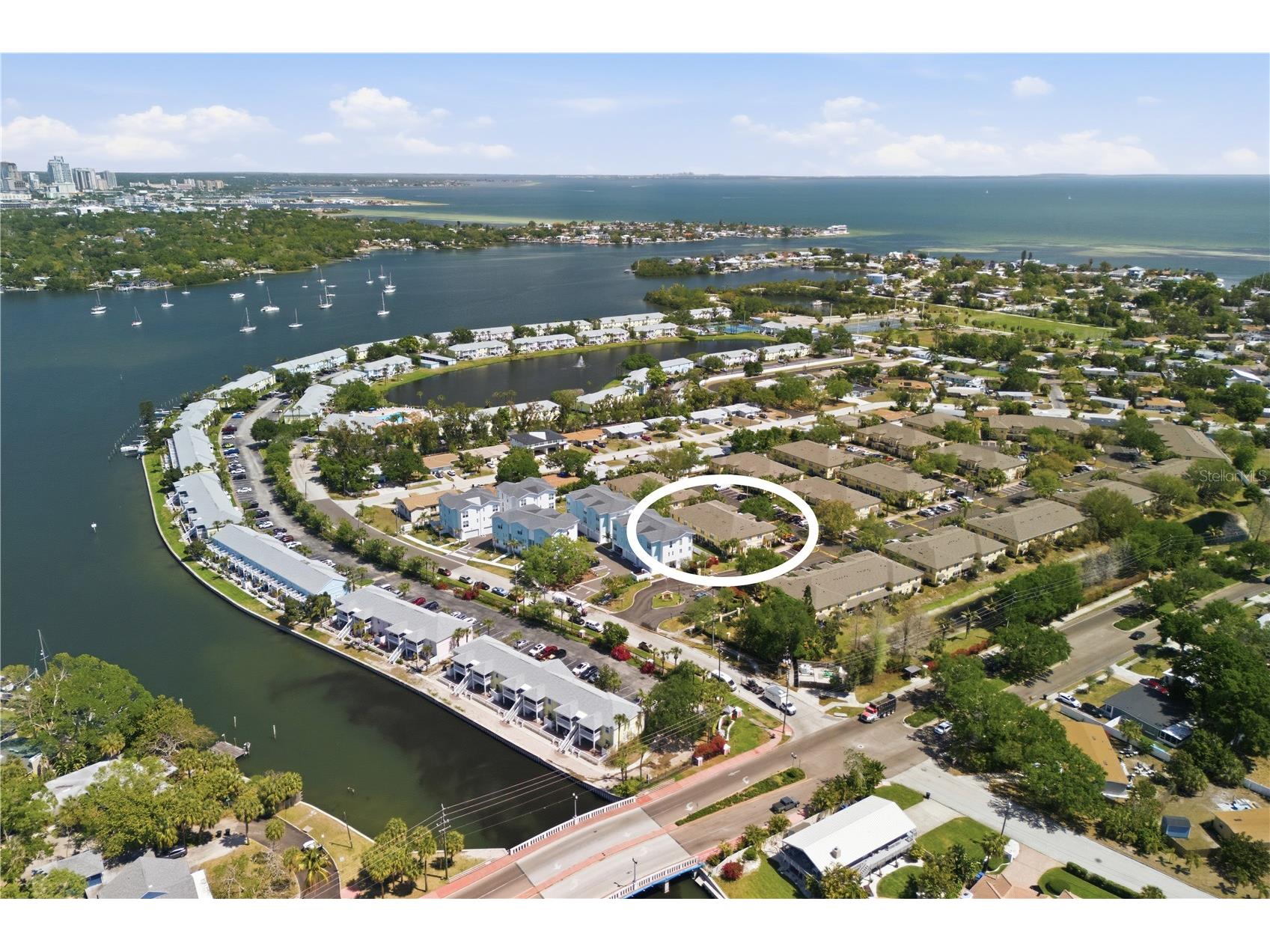 3871 Mariner Drive Saint Petersburg FL 33705 A4688401 image38