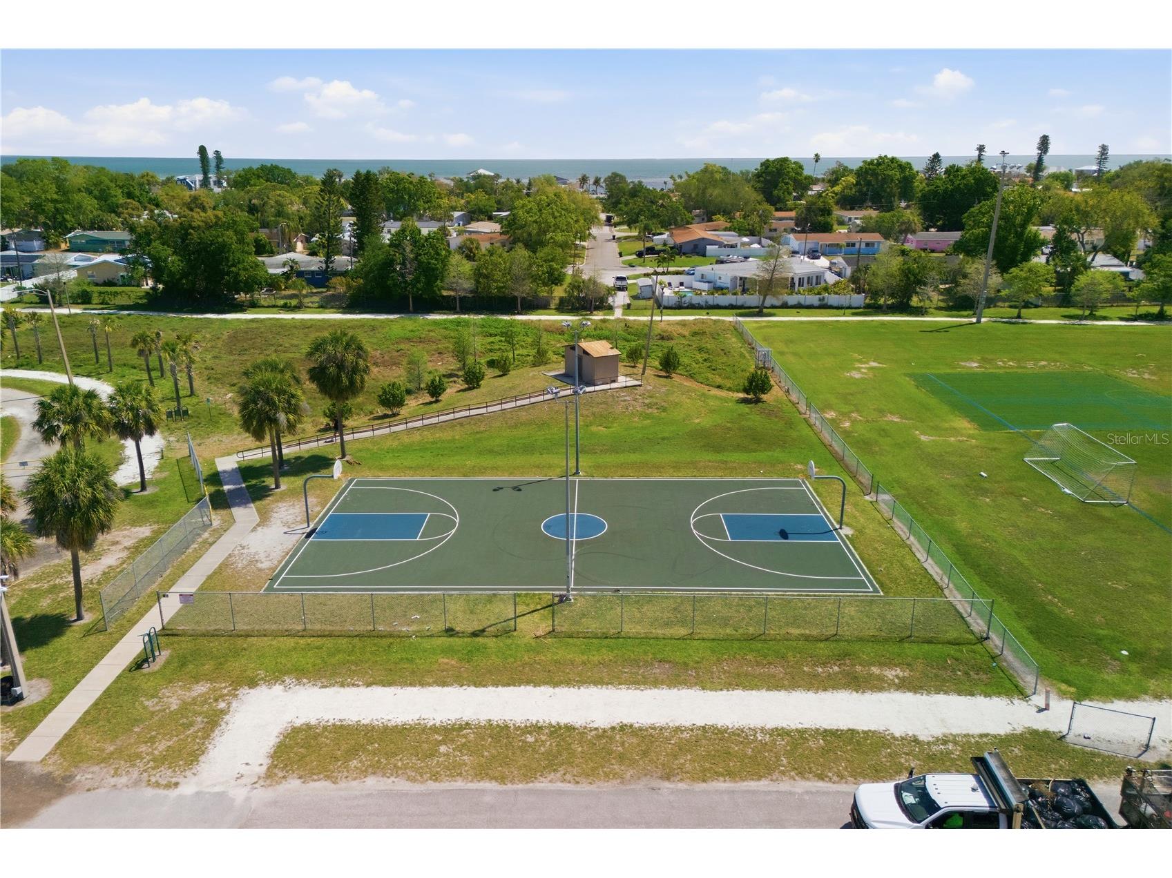 3871 Mariner Drive Saint Petersburg FL 33705 A4688401 image43