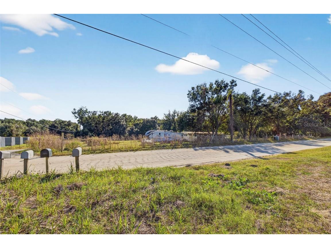 38710 Townsend Road Dade City FL 33525 TB8448437 image13