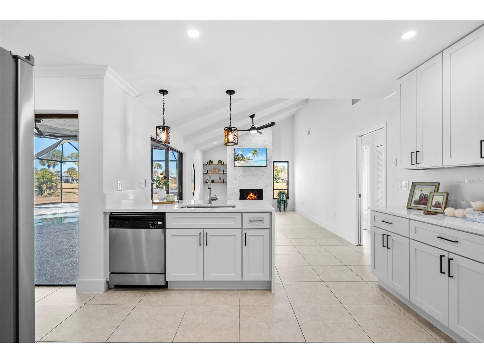 3872 Kingston Boulevard Sarasota FL 34238 TB8475783 image10