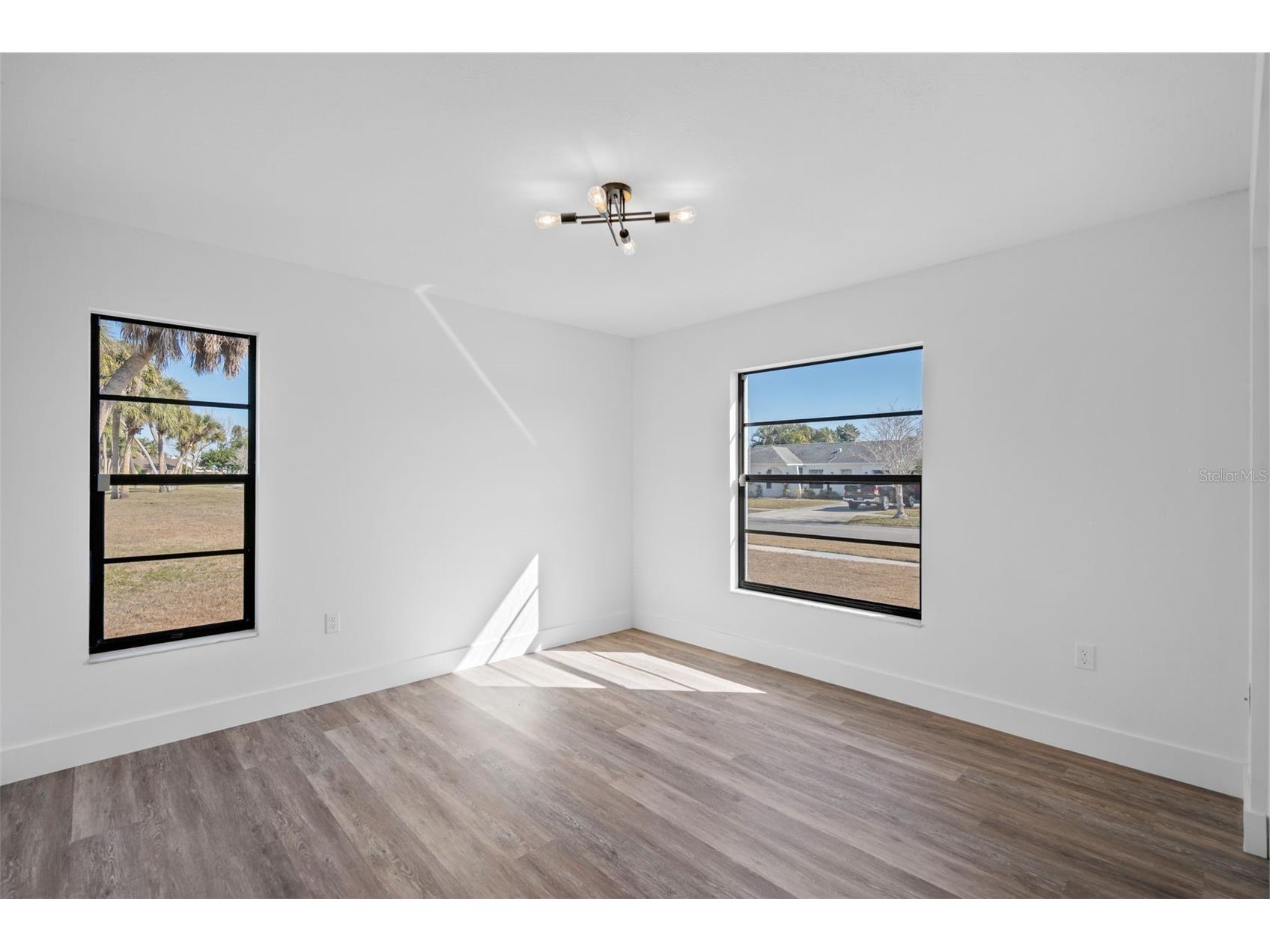 3872 Kingston Boulevard Sarasota FL 34238 TB8475783 image16