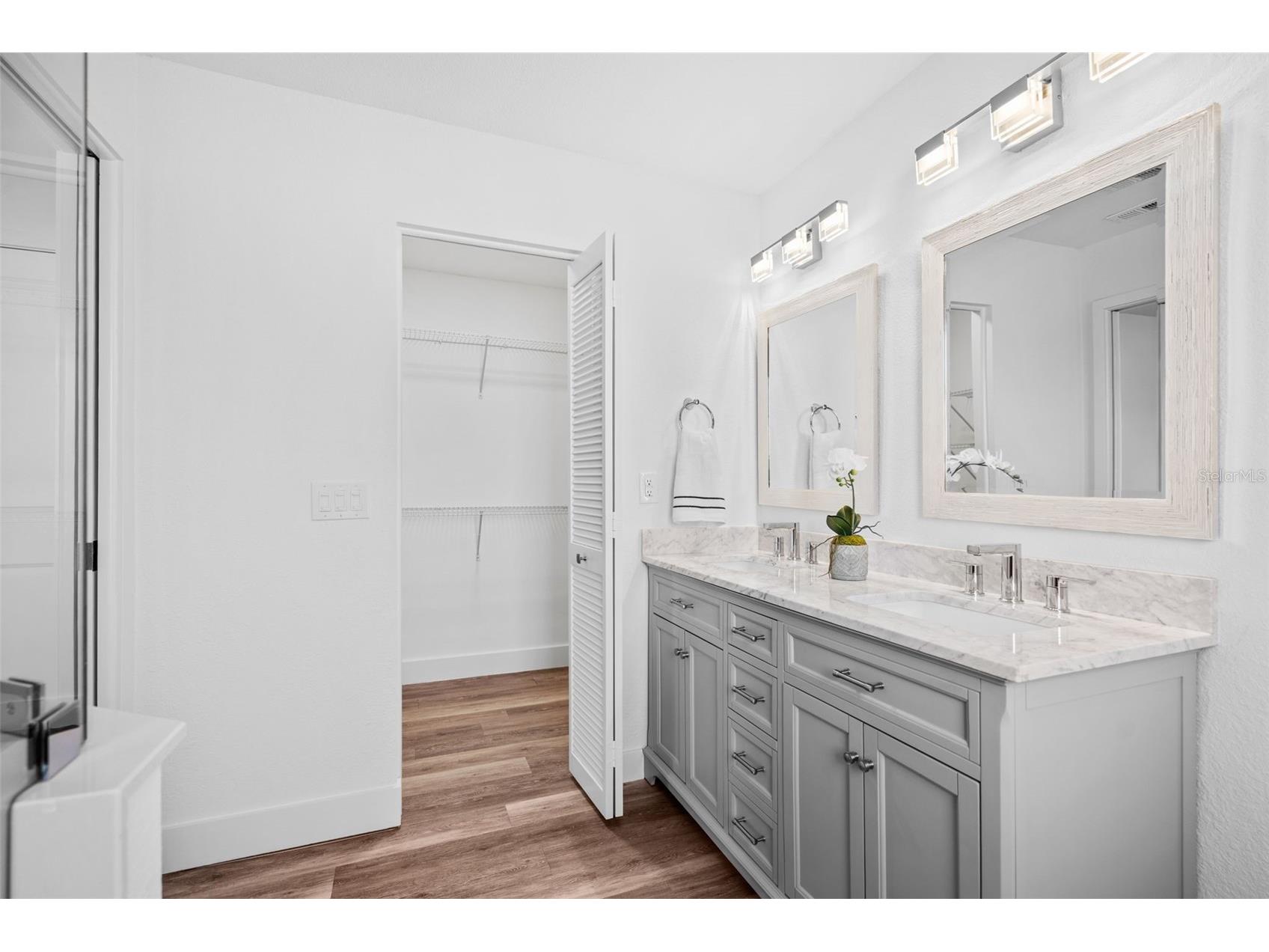 3872 Kingston Boulevard Sarasota FL 34238 TB8475783 image9