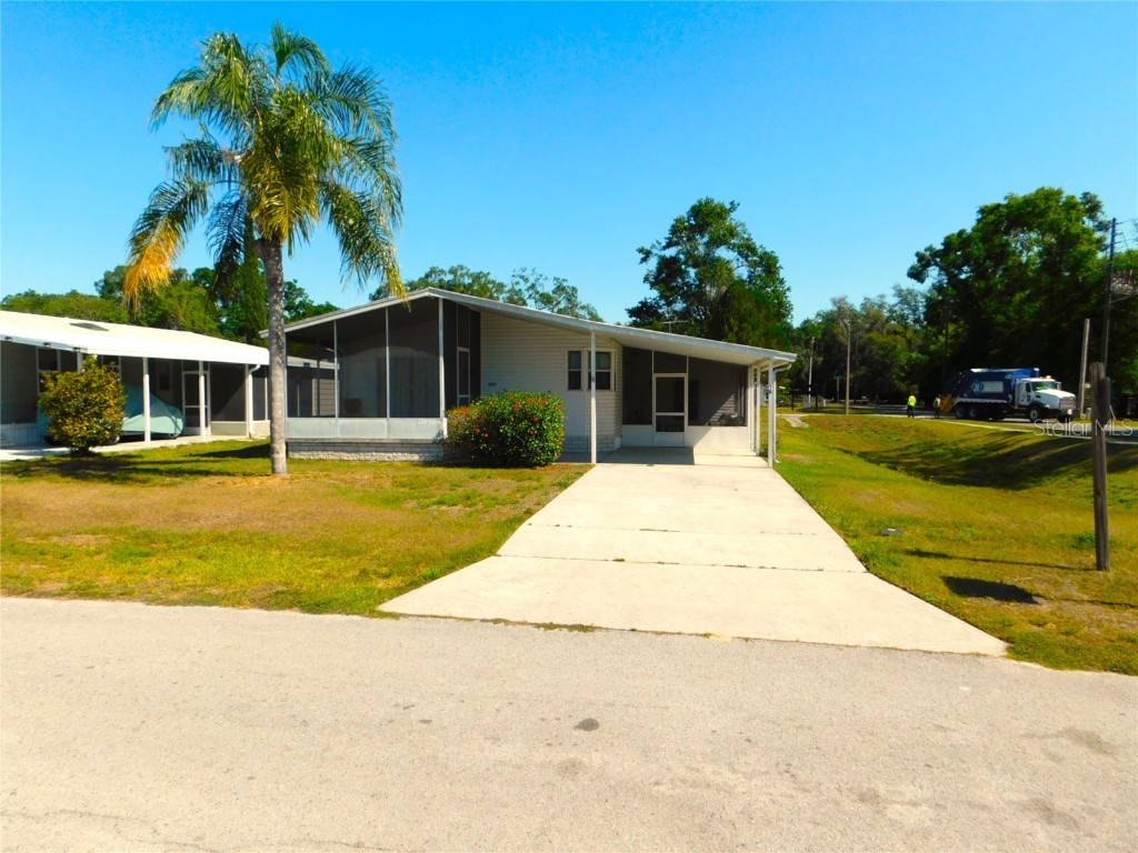 38721 Granger Ln Zephyrhills FL 33542 TB8375871 image1
