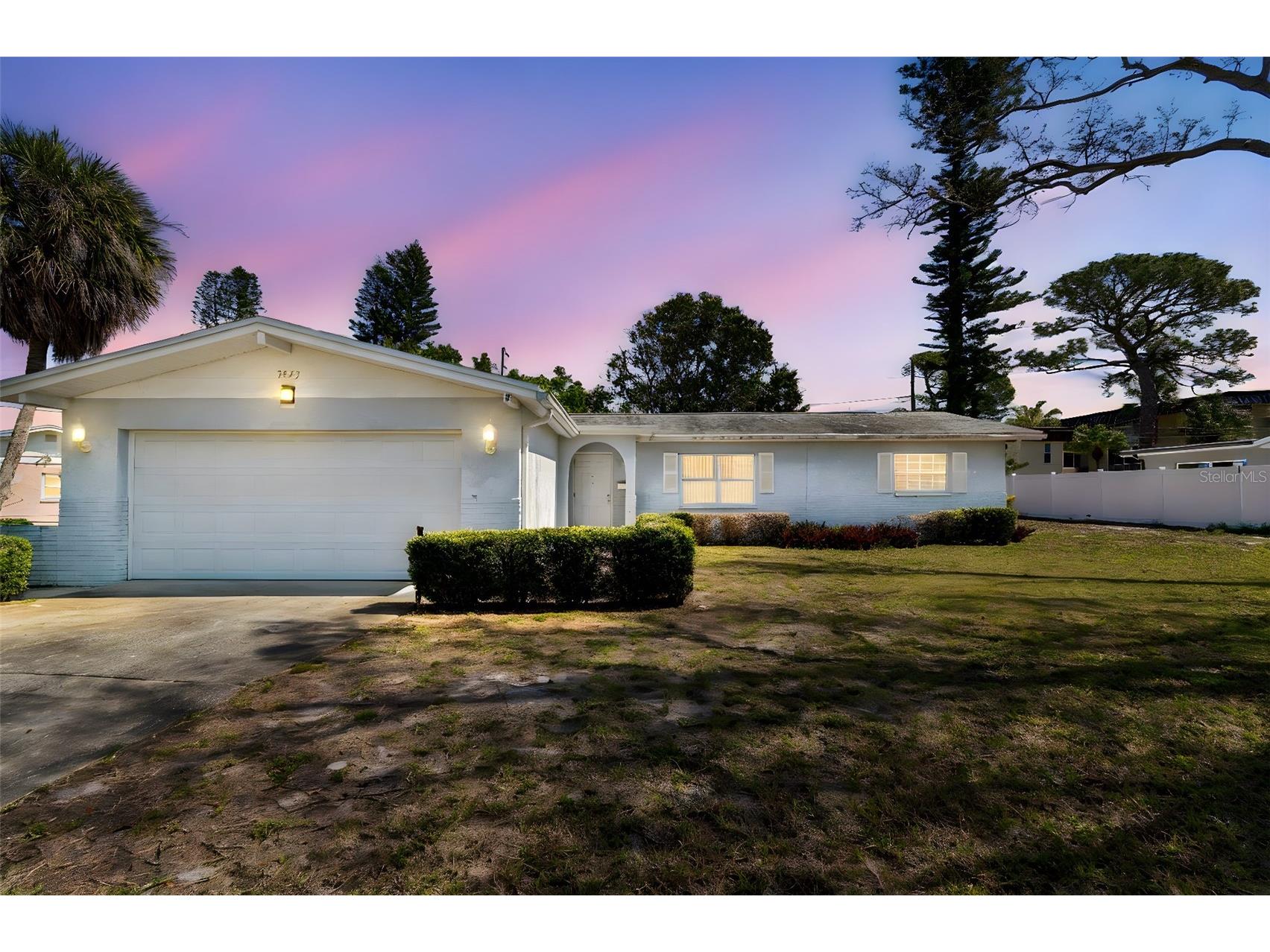 3873 50th Avenue S Saint Petersburg FL 33711 TB8492568 image1