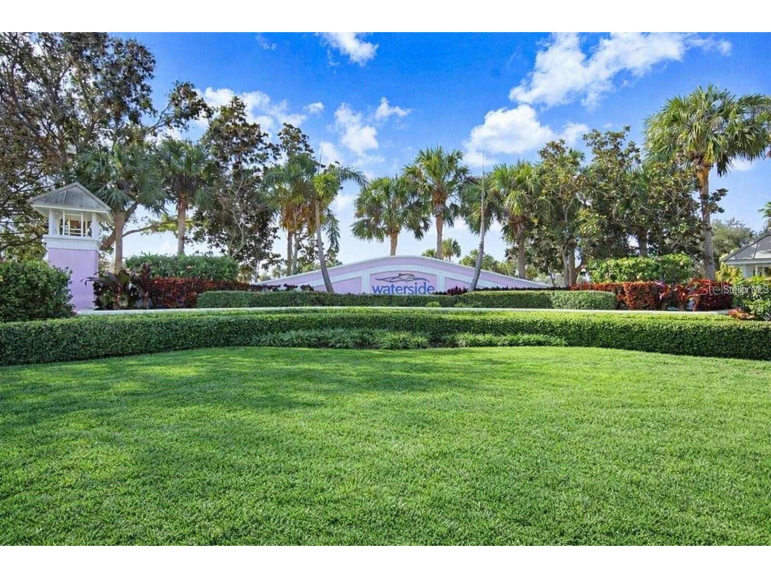 3873 Pompano Drive SE #B Saint Petersburg FL 33705 TB8499071 image100