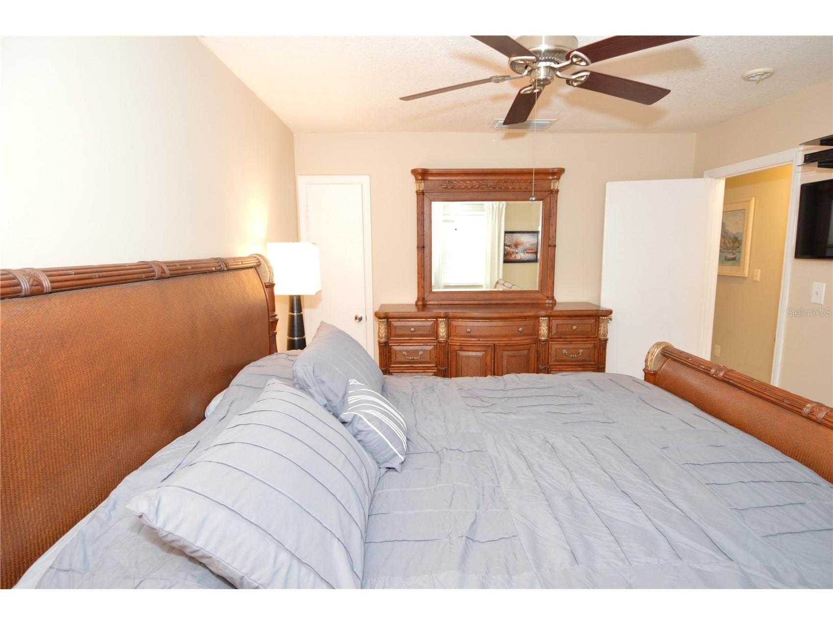 3873 Pompano Drive SE #D Saint Petersburg FL 33705 TB8479111 image35