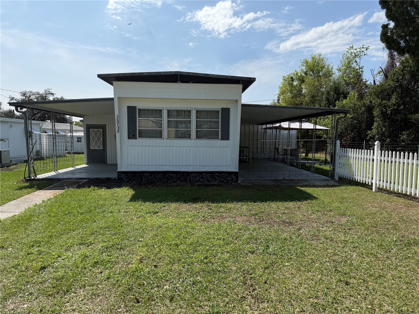 38734 Minnesota Avenue Zephyrhills FL 33542 TB8487305 image1