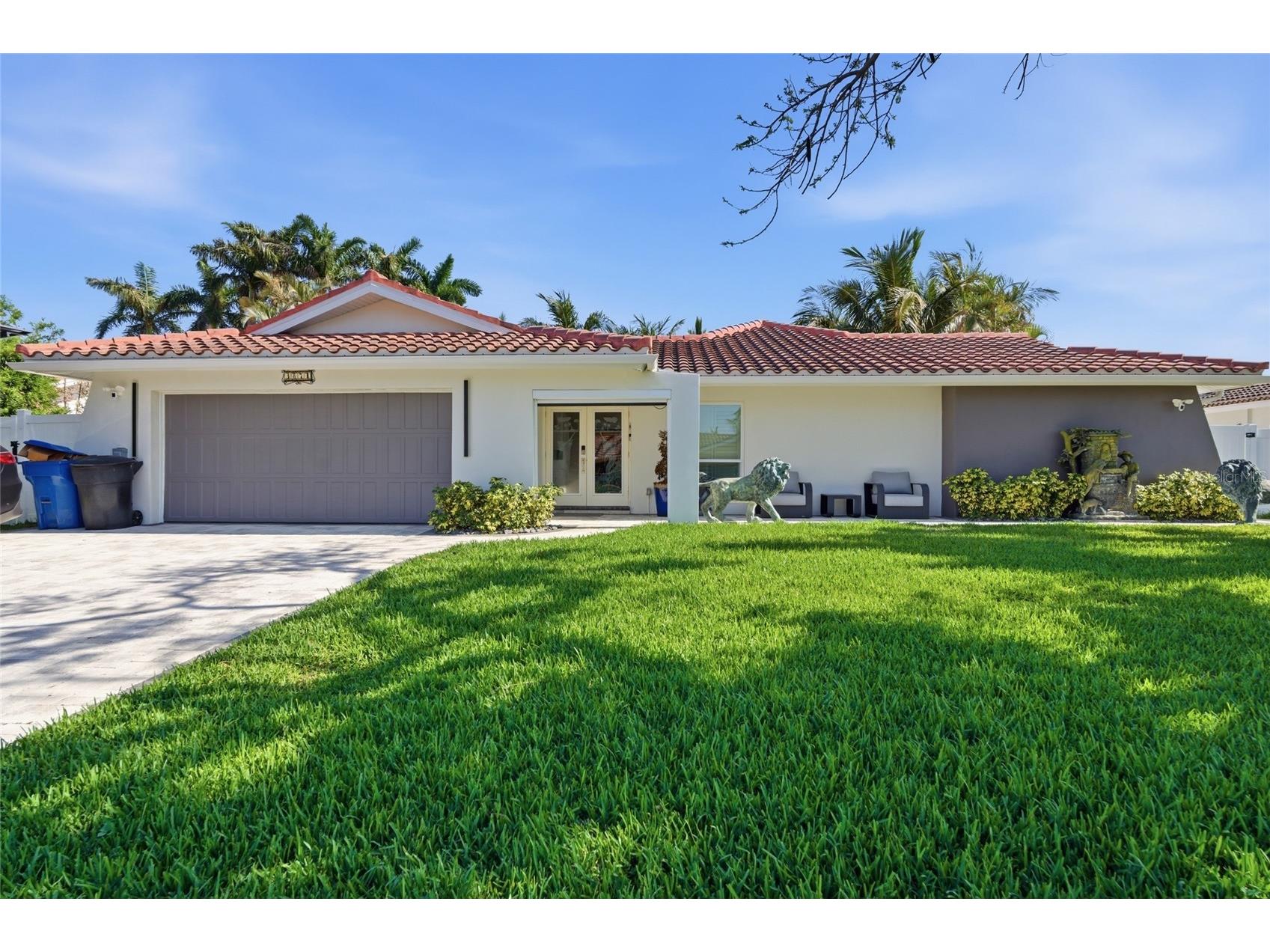 3874 48th Avenue S Saint Petersburg FL 33711 TB8506339 image1