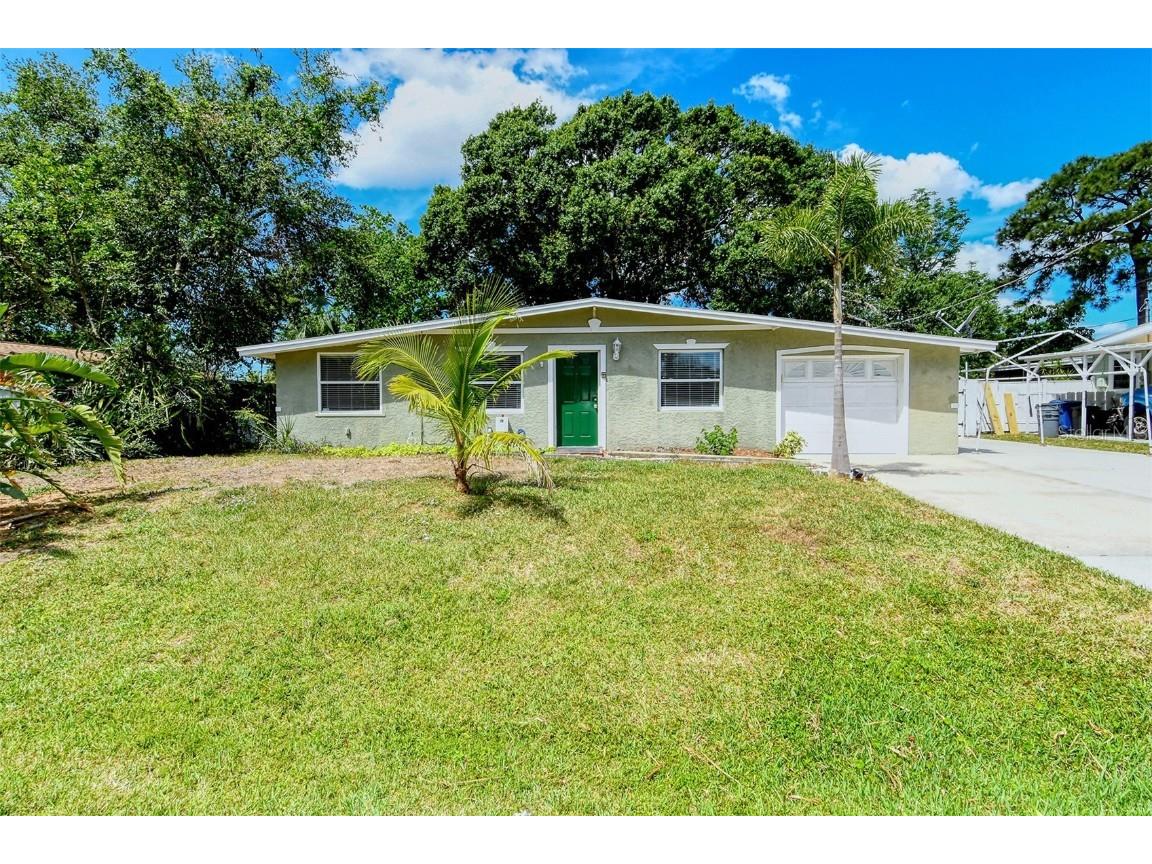 3875 Afton Circle Sarasota FL 34233 A4565867 image1