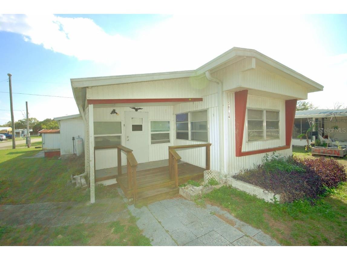 38754 Calumet Avenue Zephyrhills FL 33542 TB8356550 image1