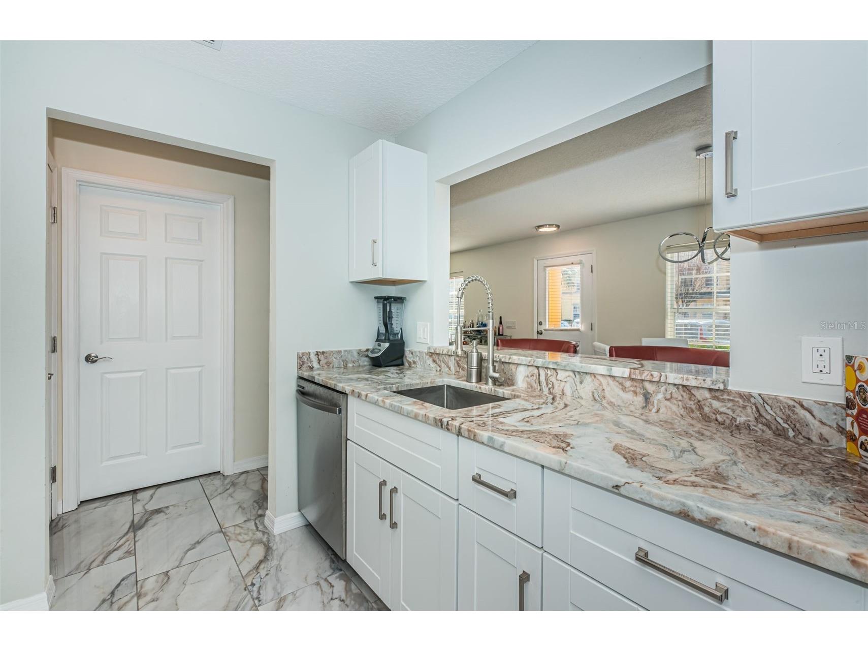 3876 Island Way Saint Petersburg FL 33705 TB8491890 image20