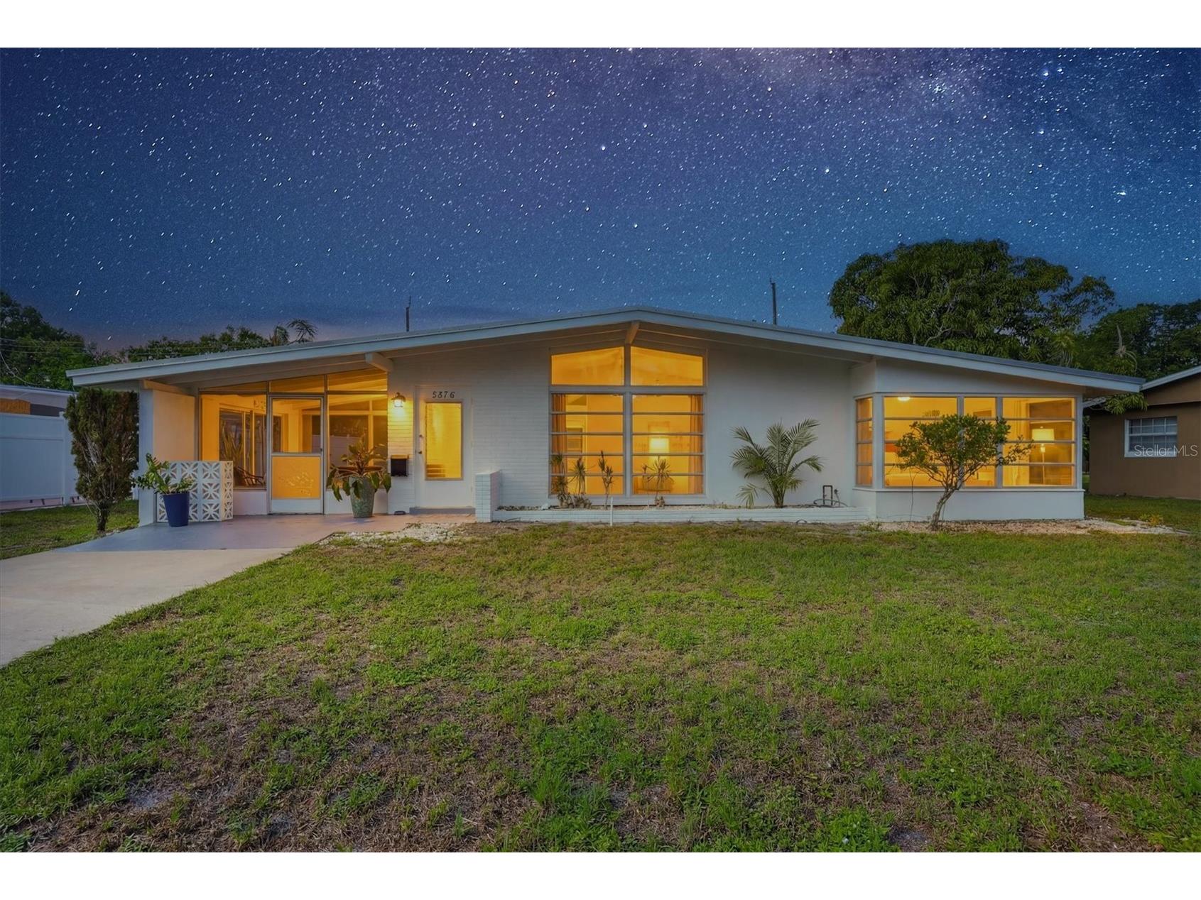 3876 Prudence Drive Sarasota FL 34235 A4688372 image3