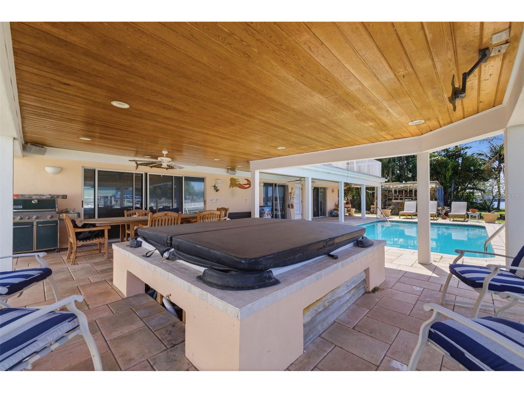 3876 Shore Acres Boulevard NE Saint Petersburg FL 33703 TB8495451 image19