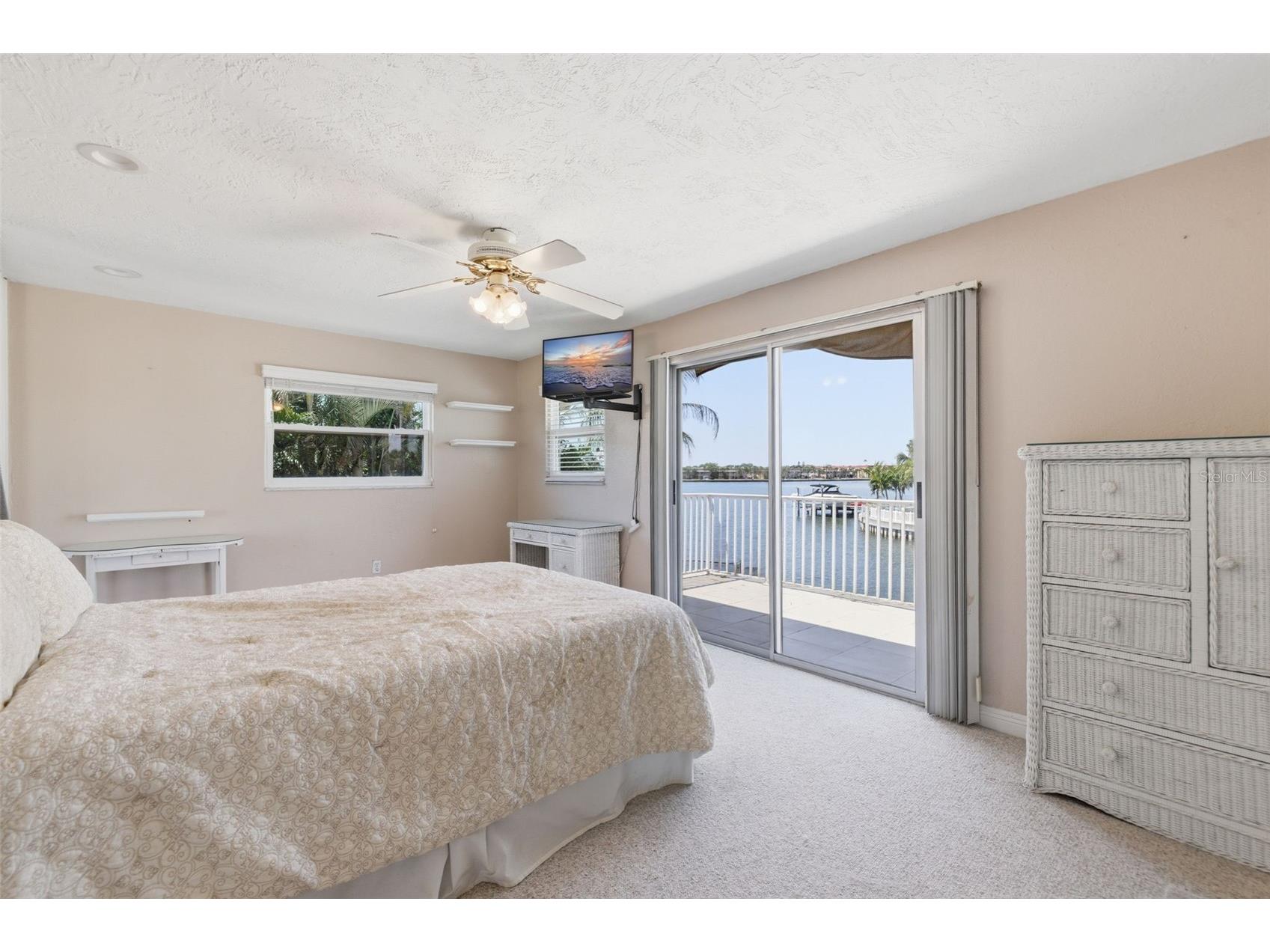3876 Shore Acres Boulevard NE Saint Petersburg FL 33703 TB8495451 image30
