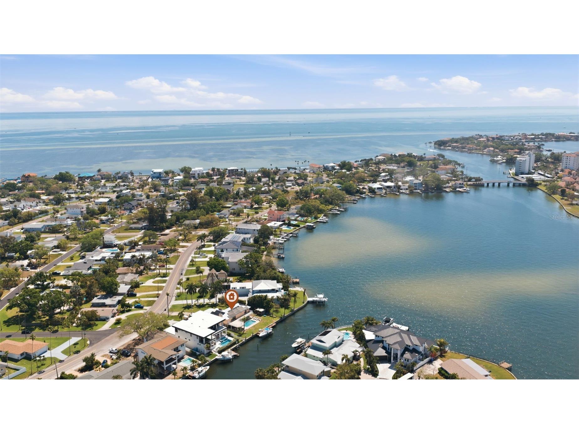 3876 Shore Acres Boulevard NE Saint Petersburg FL 33703 TB8495451 image8
