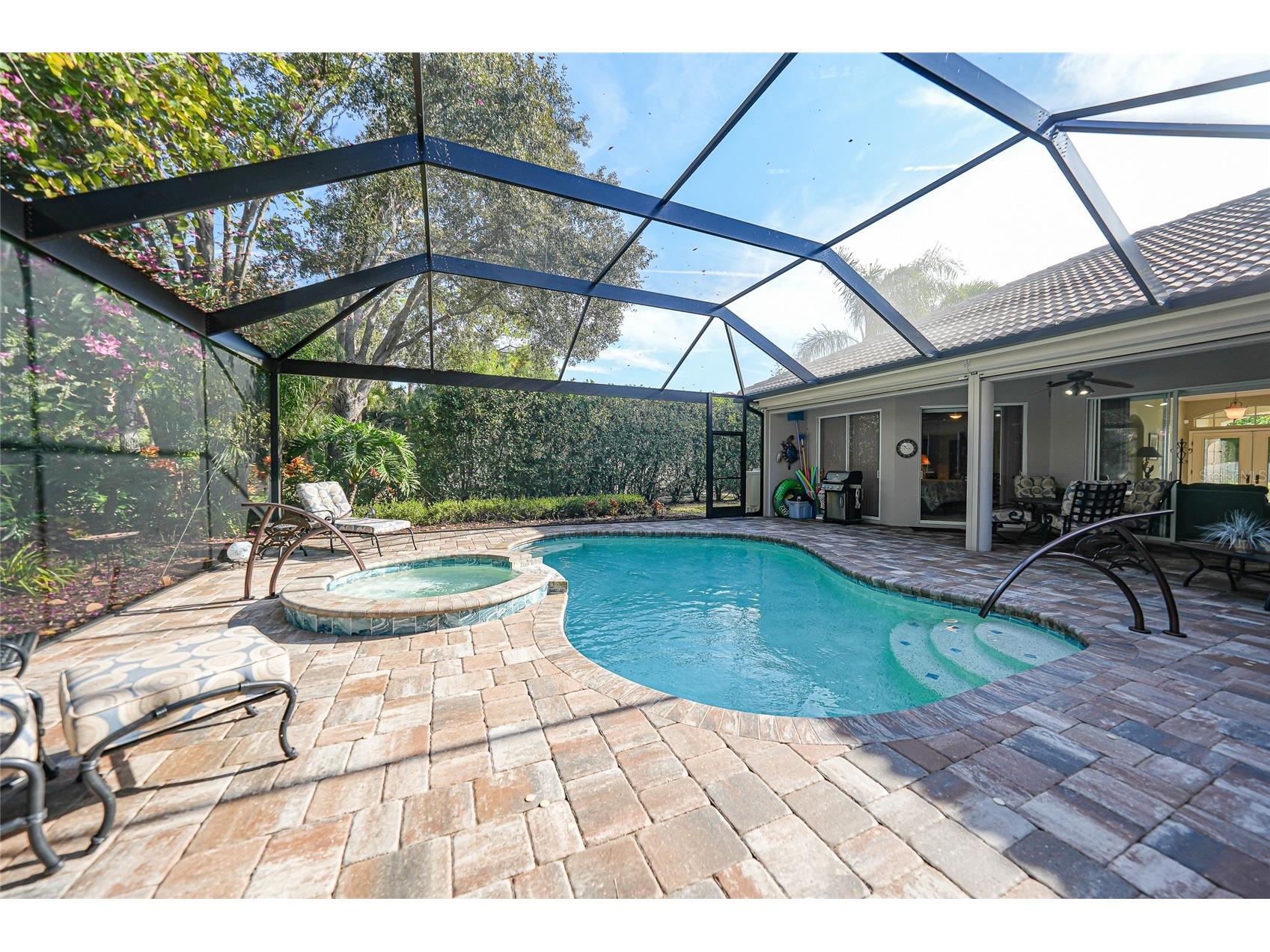 3878 Royal Hammock Boulevard Sarasota FL 34240 D6145789 image4
