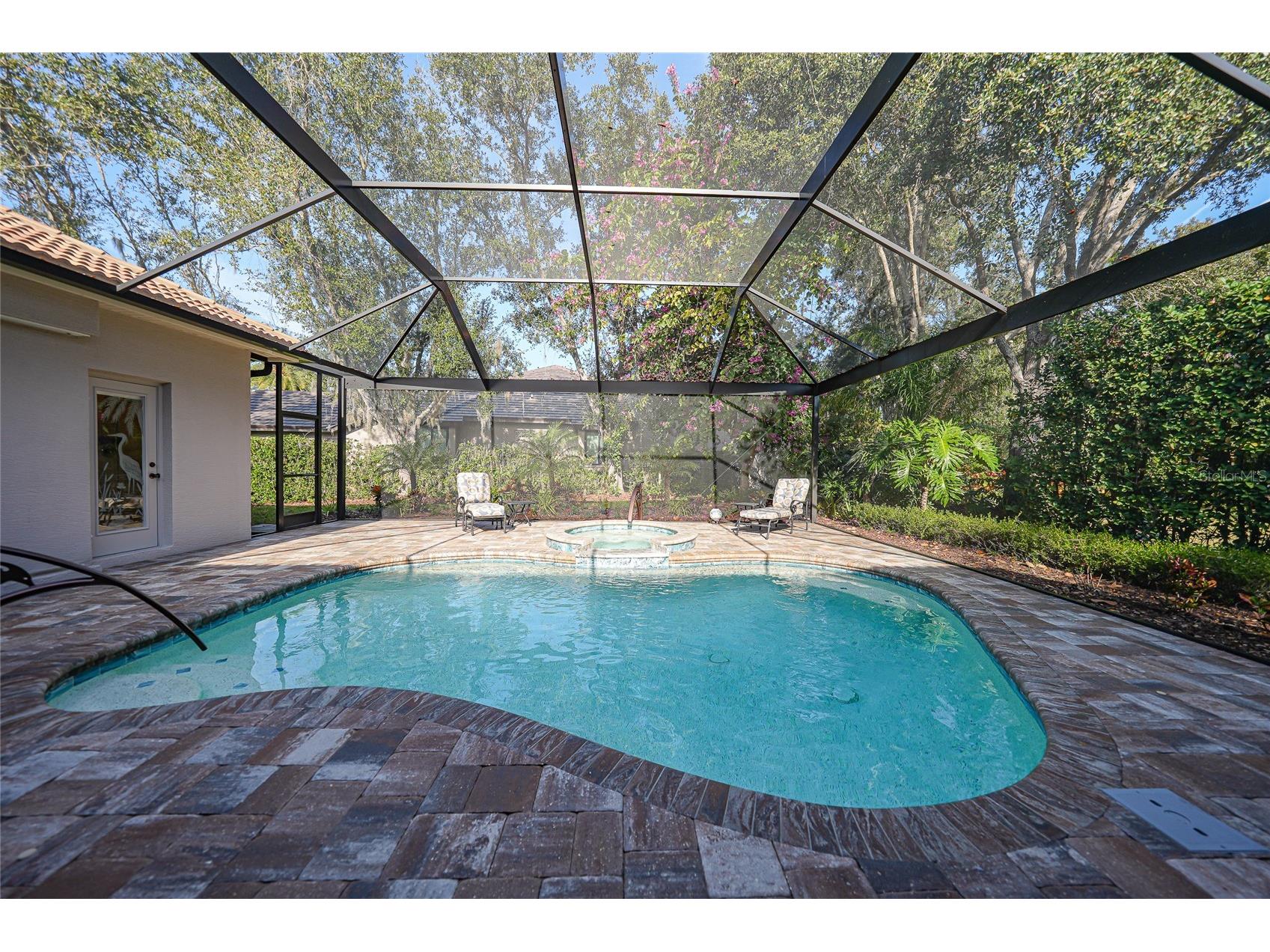 3878 Royal Hammock Boulevard Sarasota FL 34240 D6145789 image8
