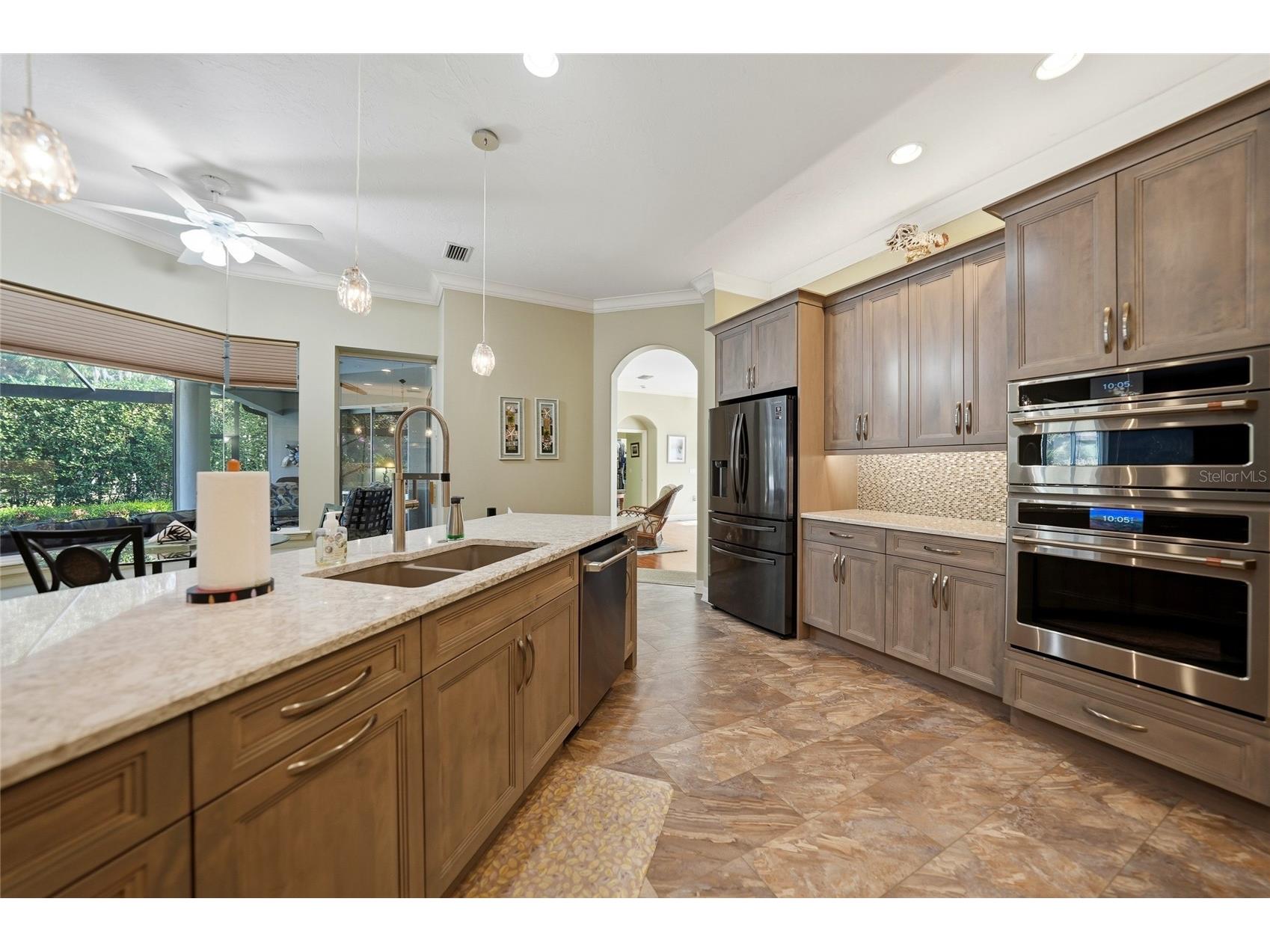 3878 Royal Hammock Boulevard Sarasota FL 34240 D6145789 image9