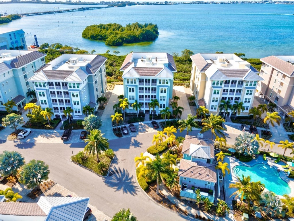 388 Aruba Circle #102 Bradenton FL 34209 - ANNA MARIA SOUND A4584083 image1