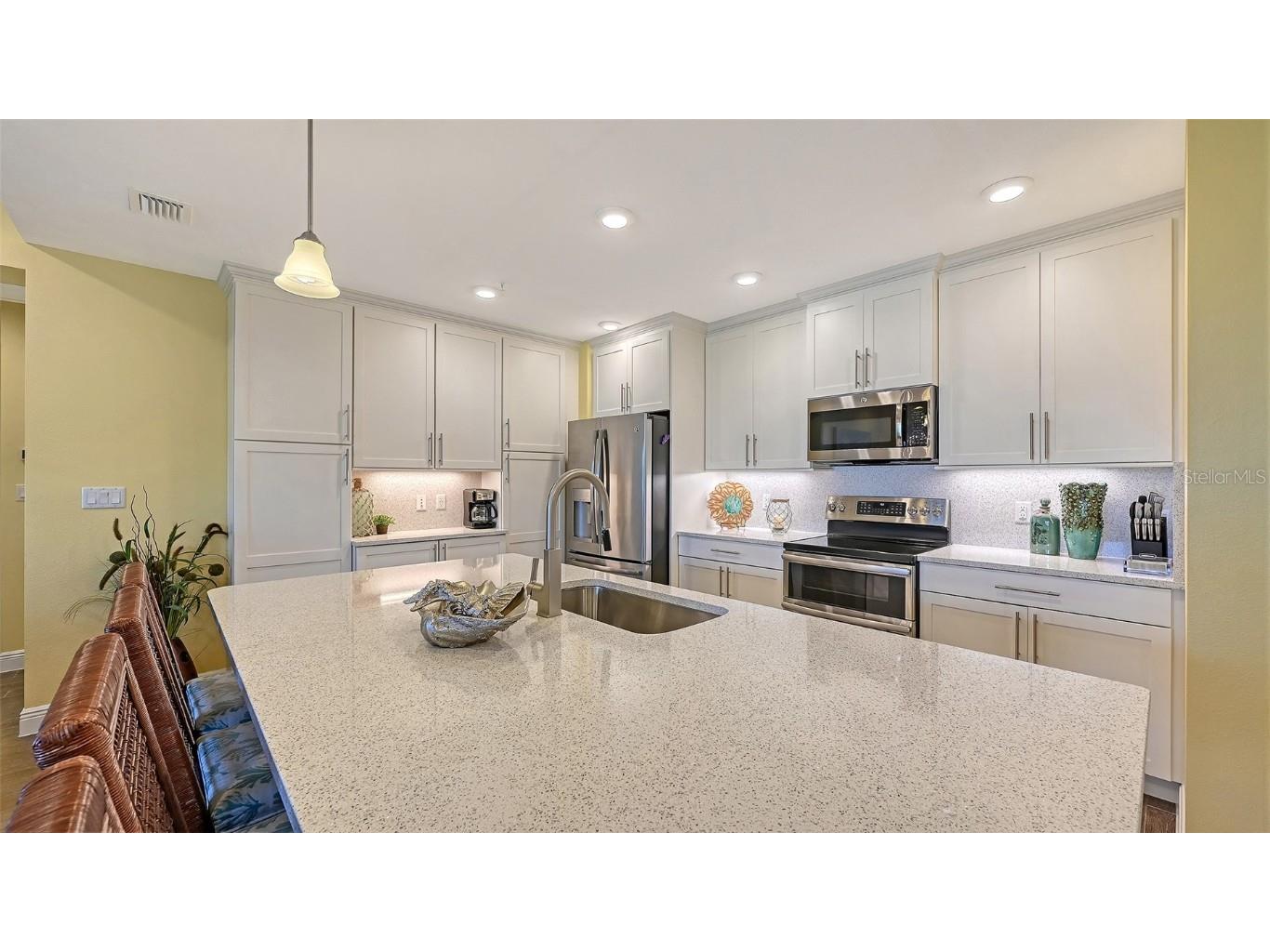 388 Aruba Circle #201 Bradenton FL 34209 A4675807 image20