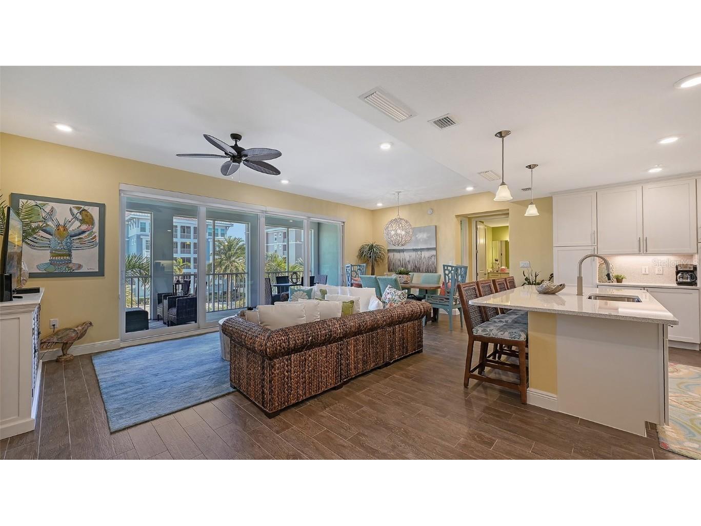 388 Aruba Circle #201 Bradenton FL 34209 A4675807 image5