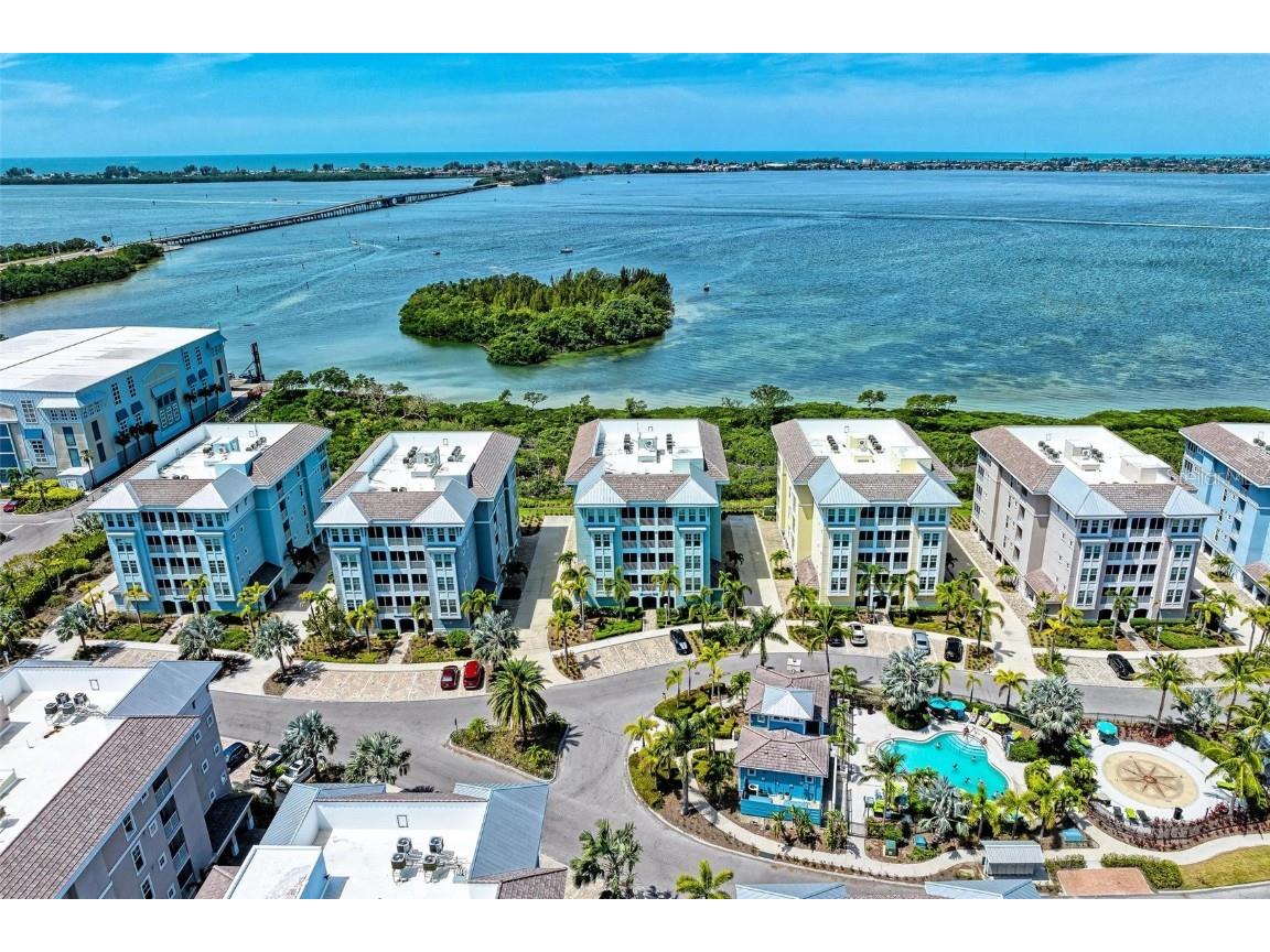 388 Aruba Circle #303 Bradenton FL 34209 A4566323 image1